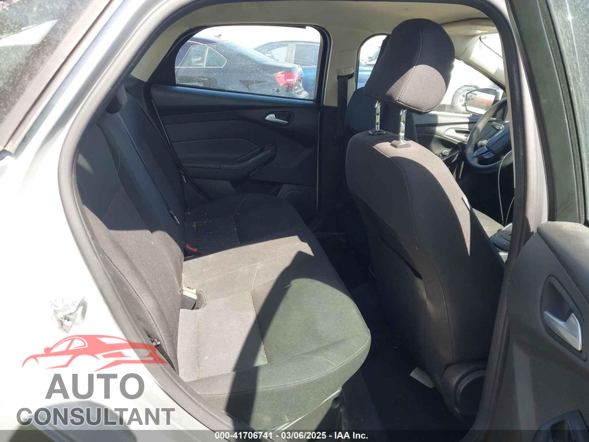 FORD FOCUS 2017 - 1FADP3F28HL246723