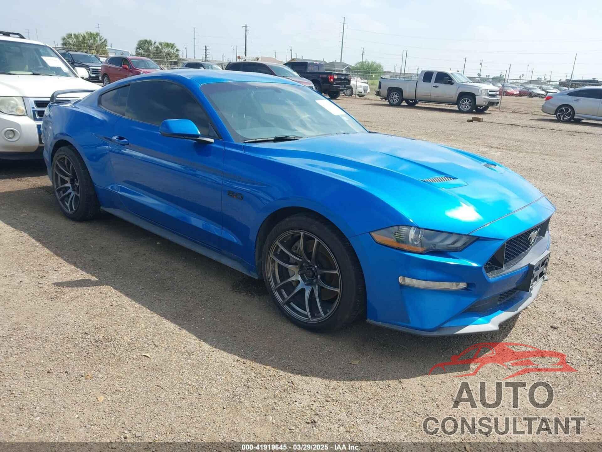 FORD MUSTANG 2019 - 1FA6P8CFXK5175033