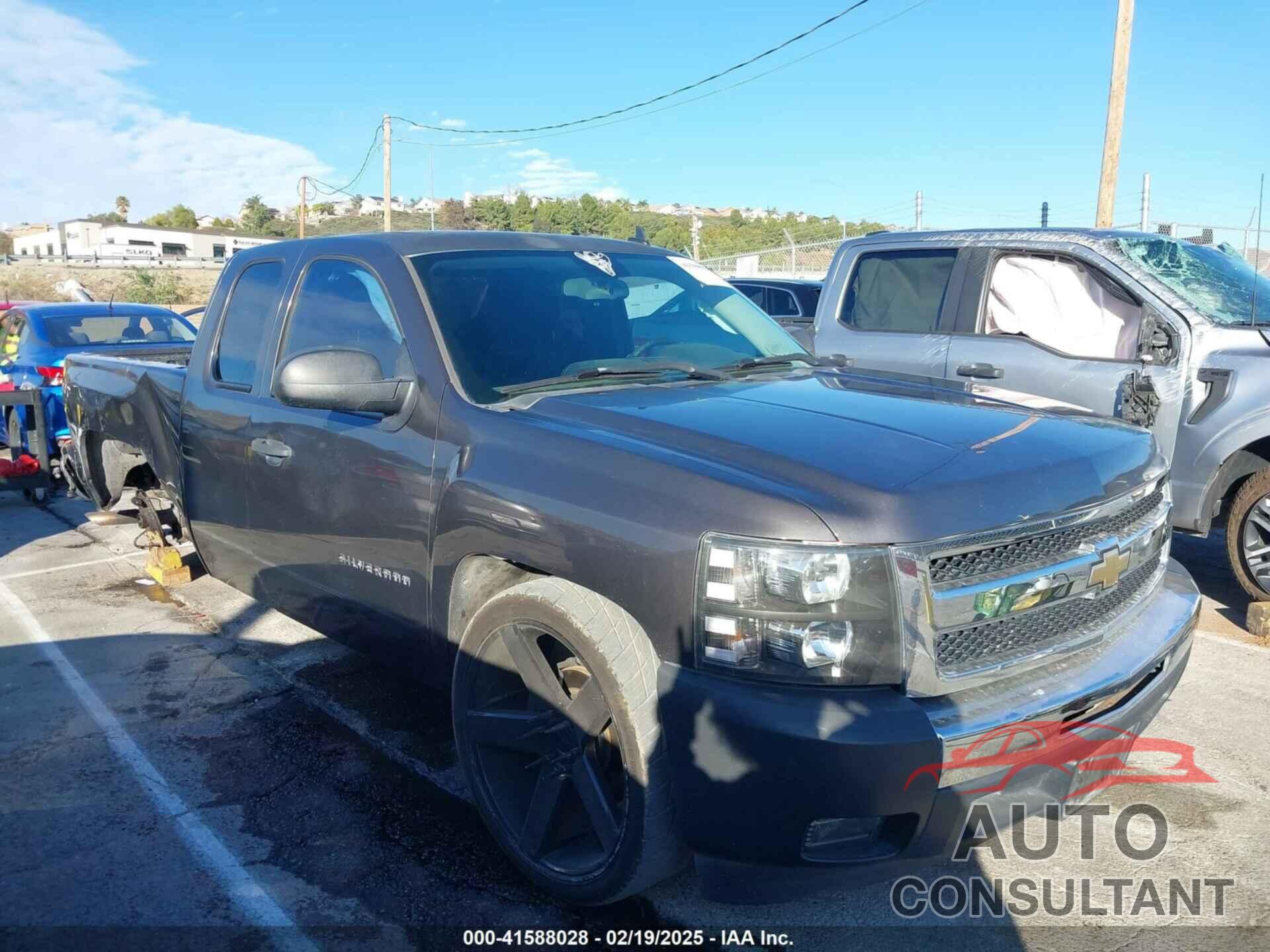 CHEVROLET SILVERADO 1500 2010 - 1GCSCSE02AZ119895