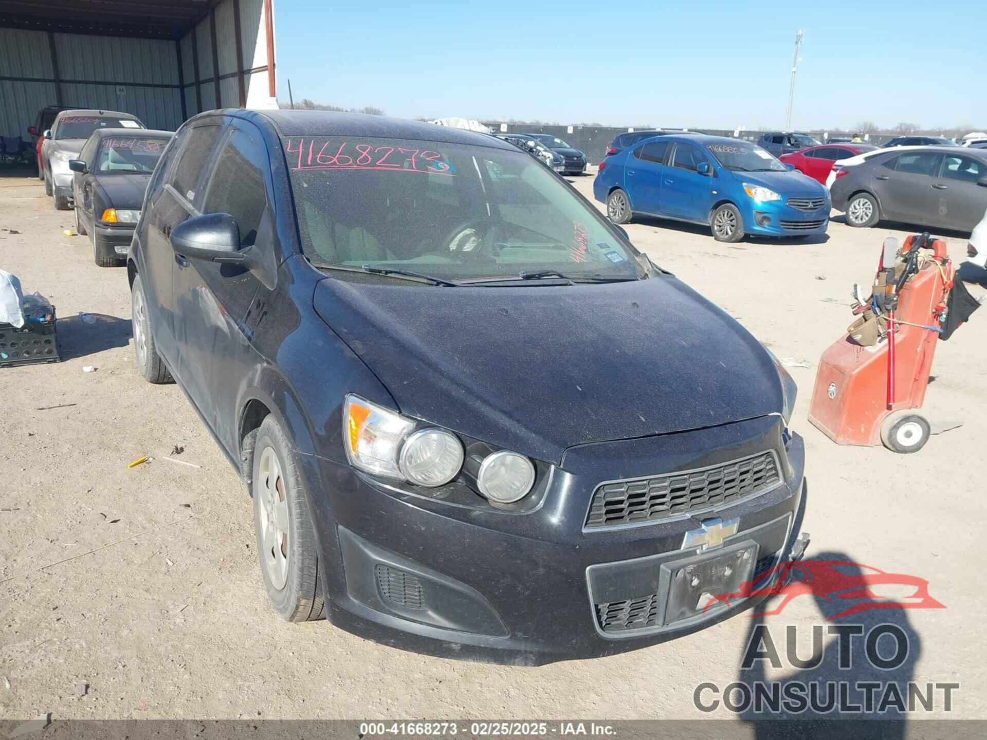 CHEVROLET SONIC 2015 - 1G1JA6SH9F4154787