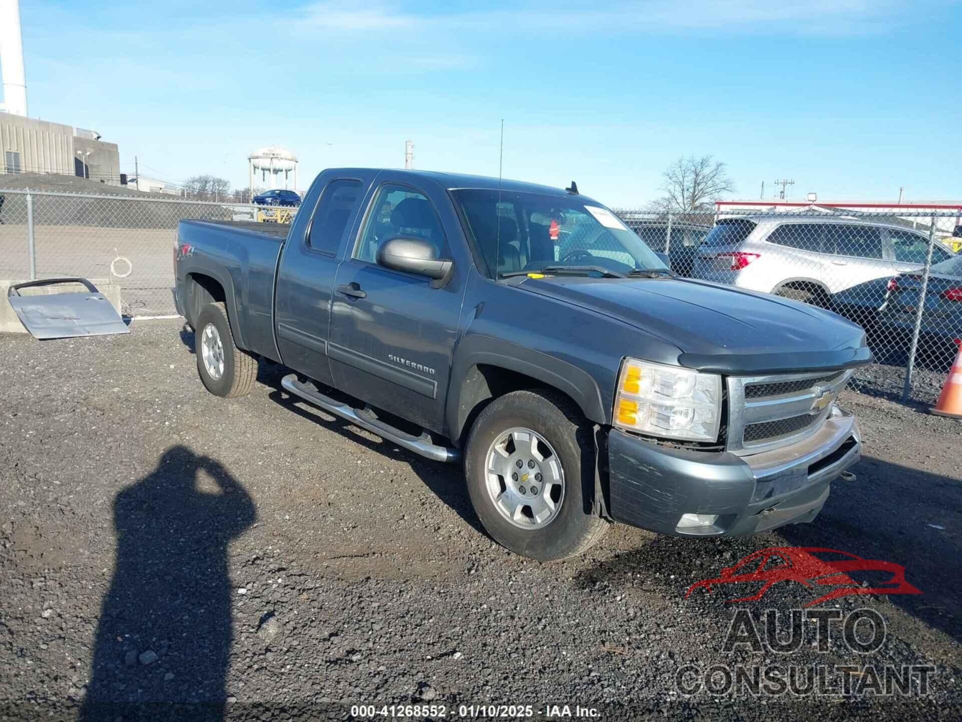 CHEVROLET SILVERADO 1500 2011 - 1GCRKSE35BZ440388