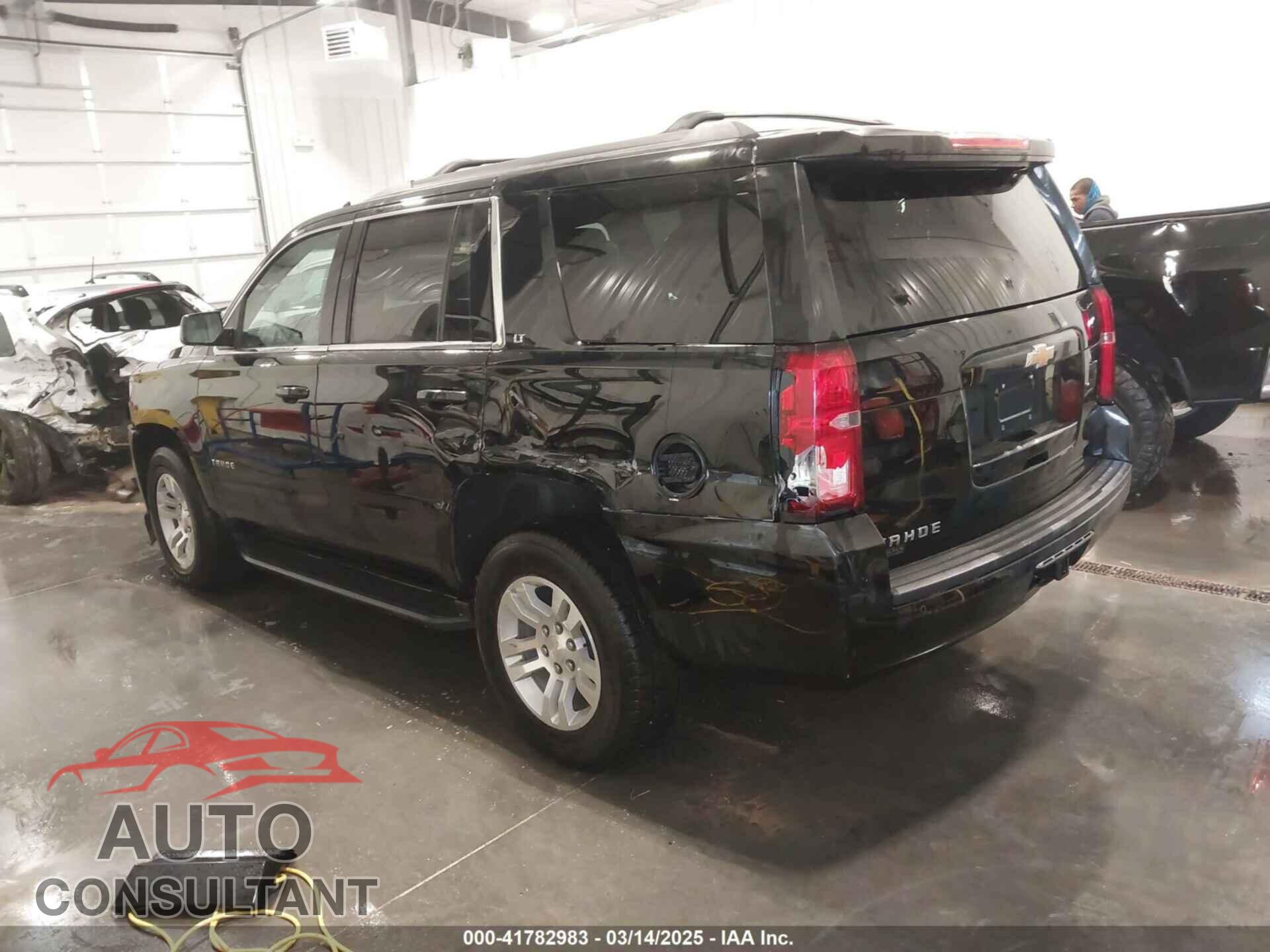CHEVROLET TAHOE 2020 - 1GNSKBKC2LR123473