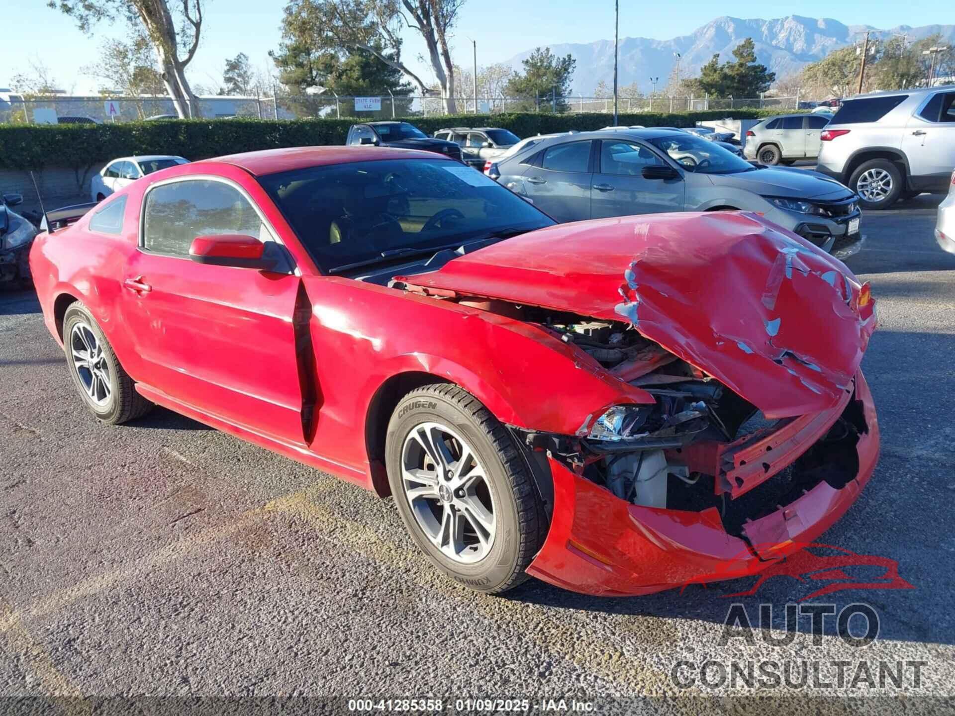 FORD MUSTANG 2014 - 1ZVBP8AM3E5261330