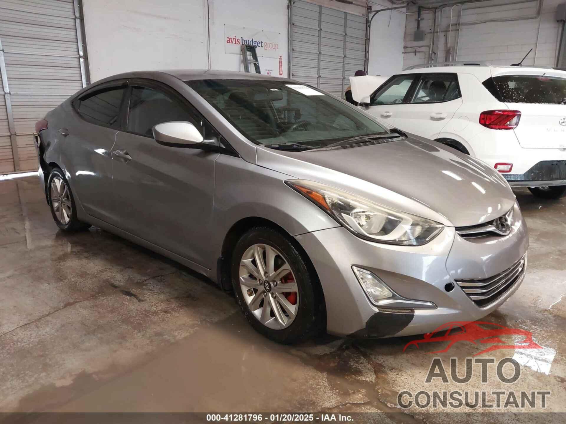 HYUNDAI ELANTRA 2015 - KMHDH4AE8FU394470