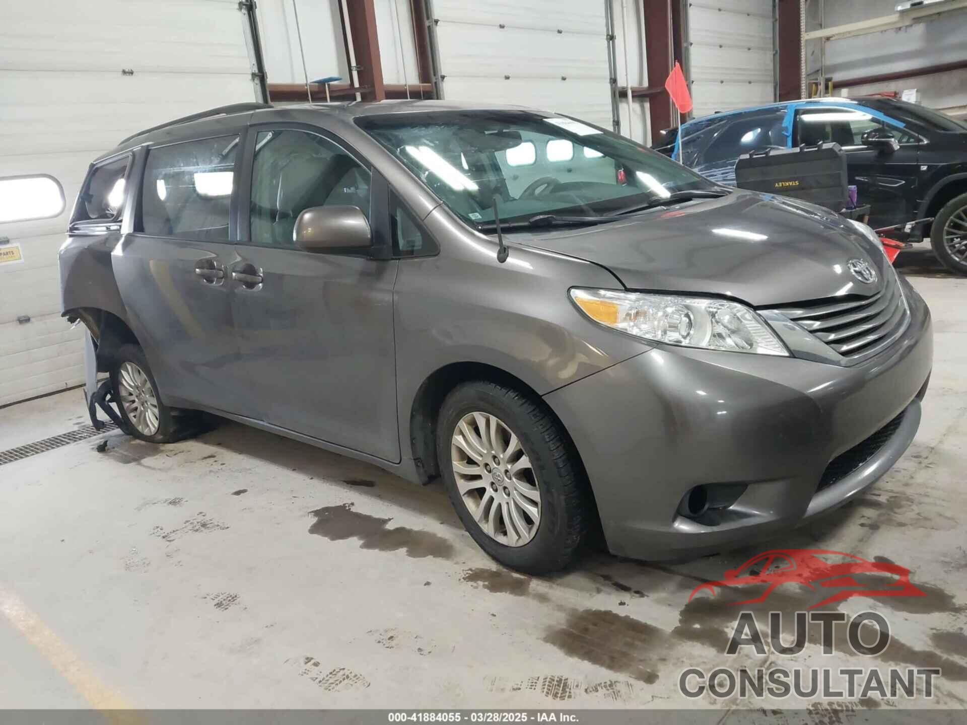 TOYOTA SIENNA 2013 - 5TDYK3DC5DS355798