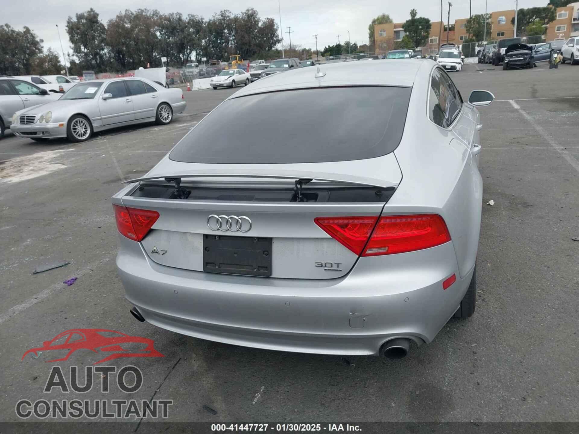 AUDI A7 2013 - WAUYGAFC7DN076830