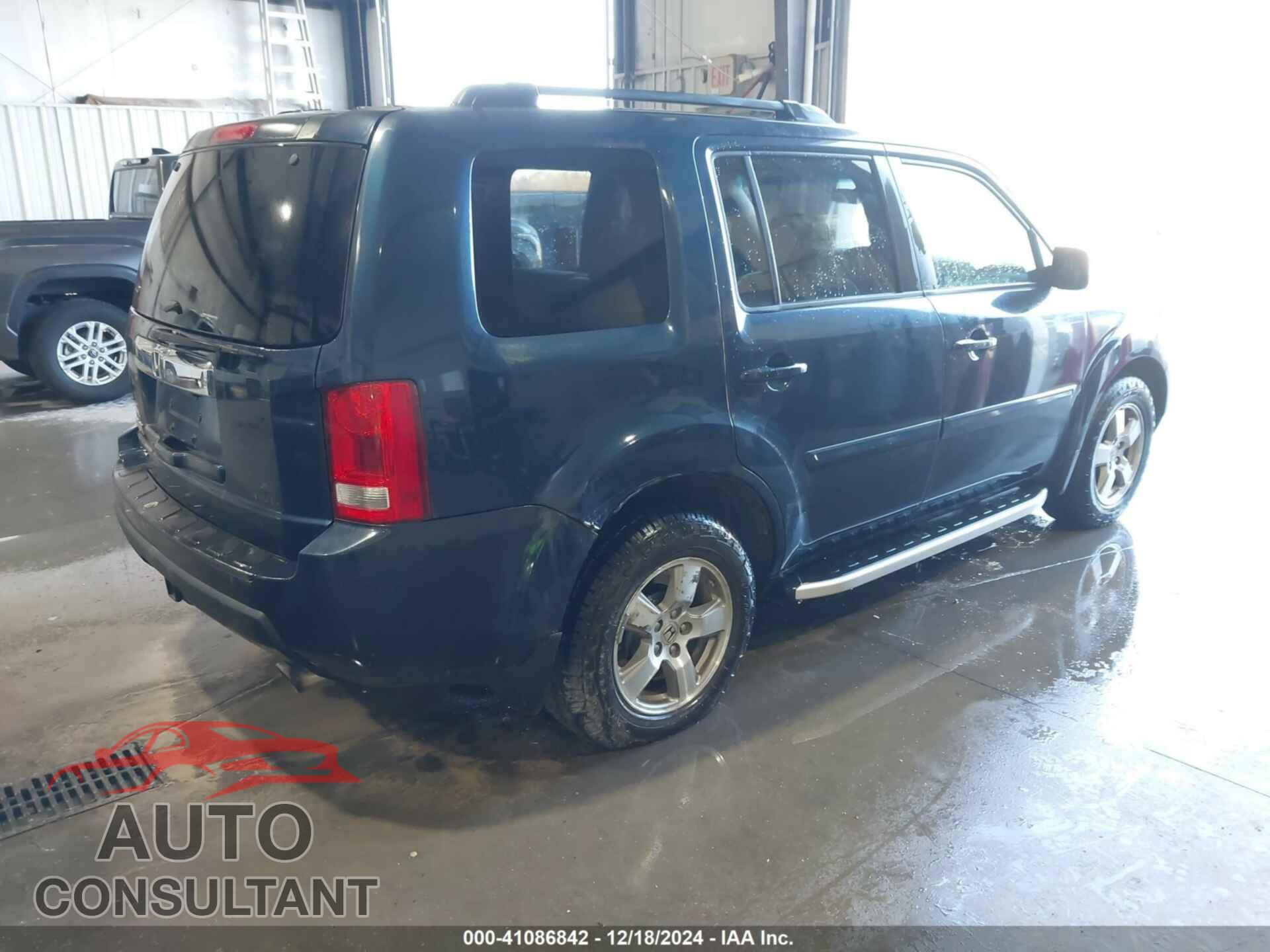 HONDA PILOT 2010 - 5FNYF4H40AB005203