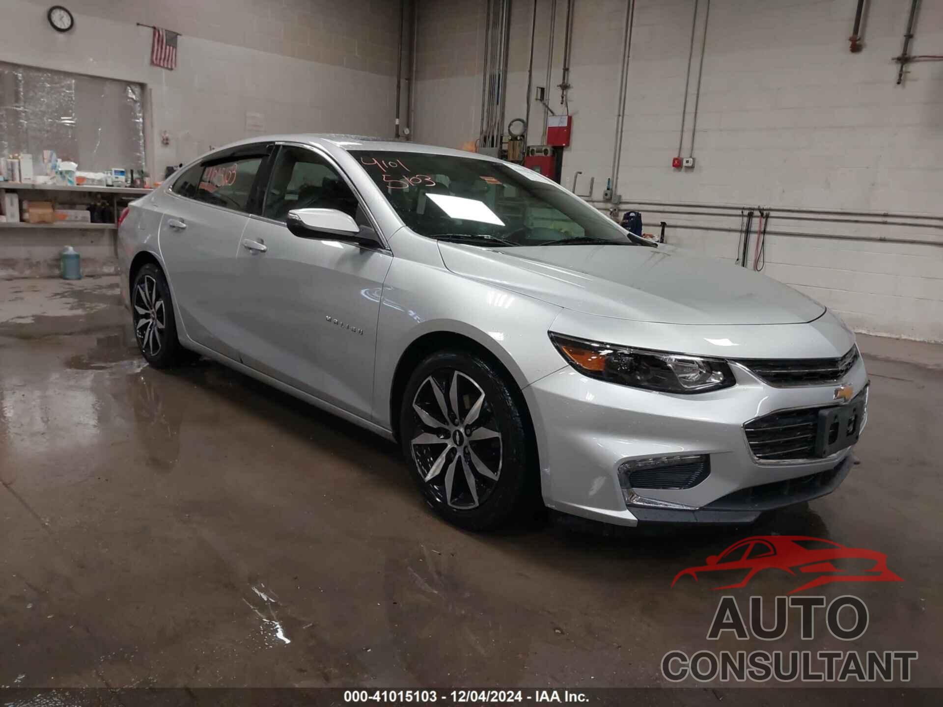 CHEVROLET MALIBU 2017 - 1G1ZE5ST1HF113907