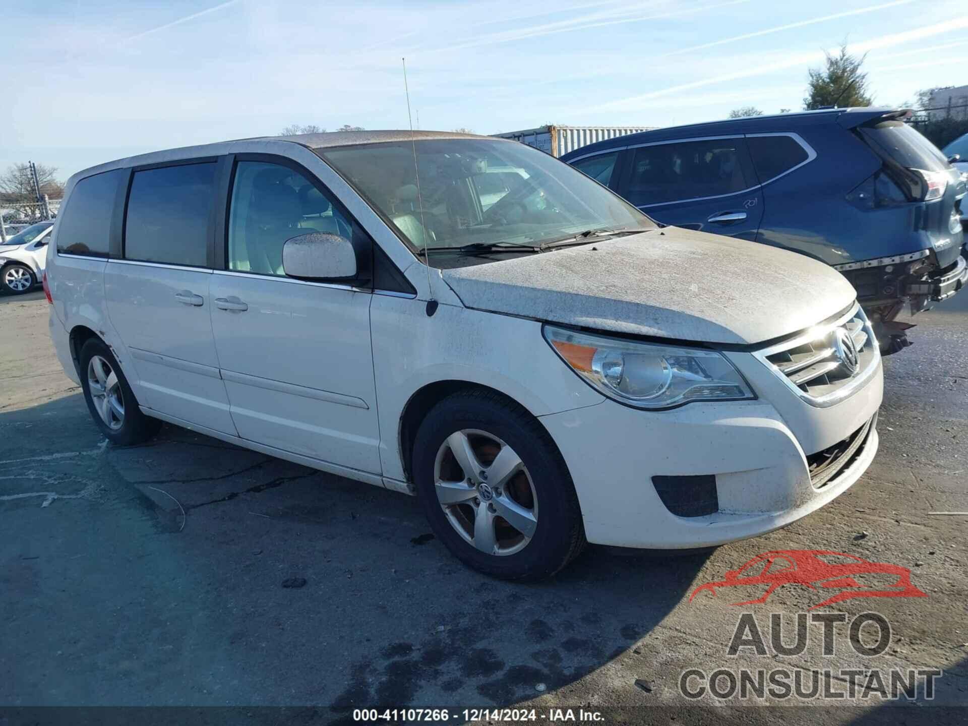 VOLKSWAGEN ROUTAN 2010 - 2V4RW3D13AR281783