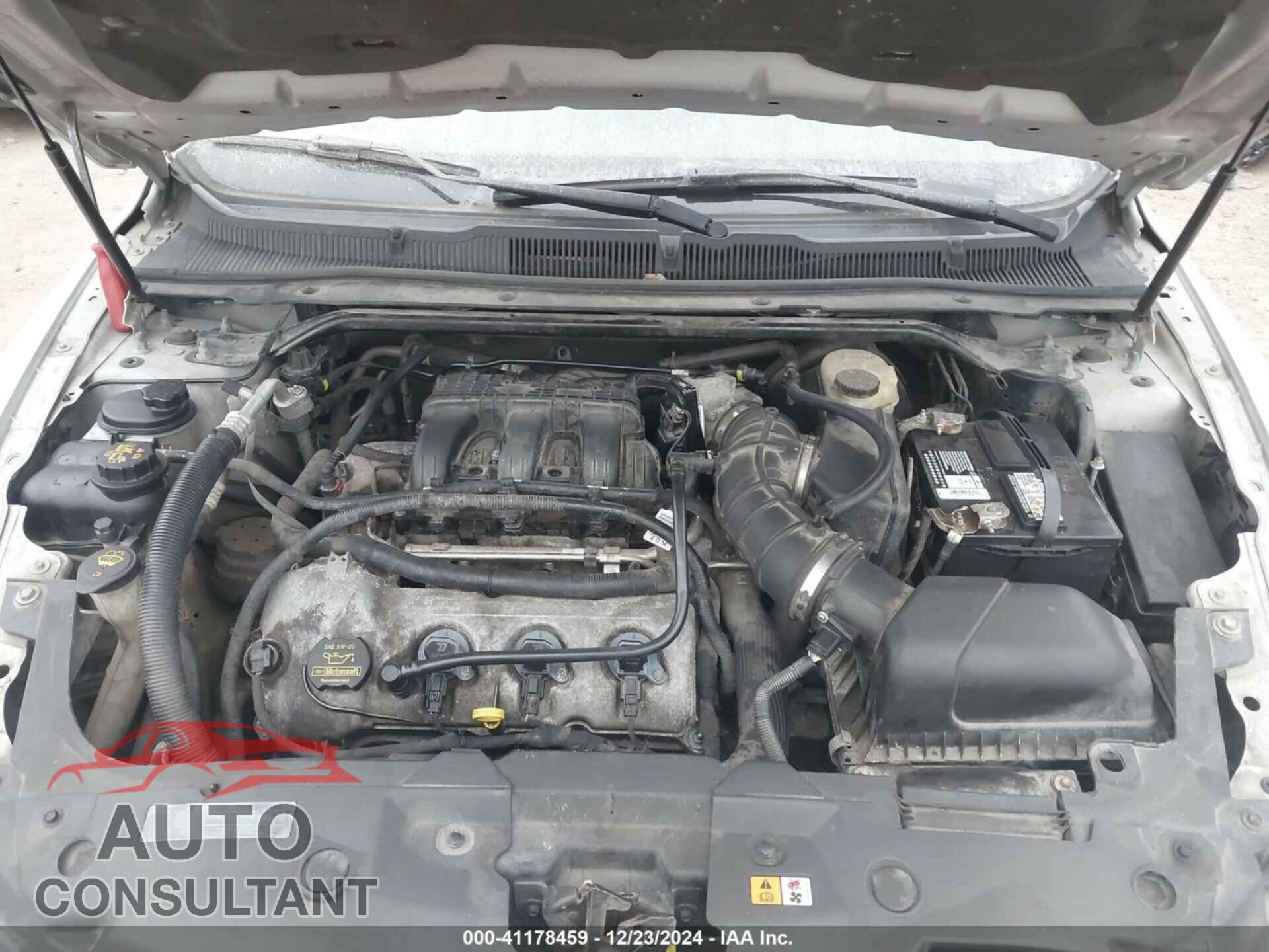 FORD TAURUS 2012 - 1FAHP2DW8CG140453