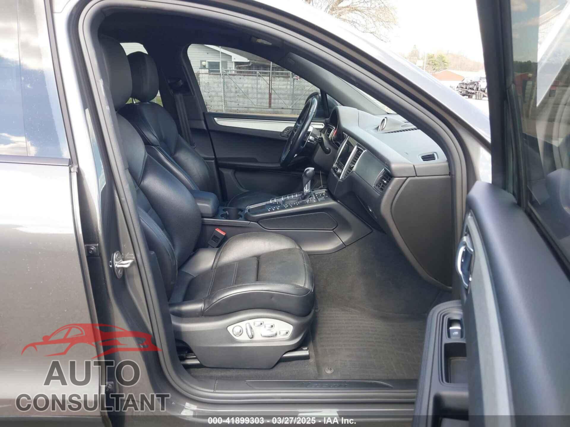 PORSCHE MACAN 2018 - WP1AA2A52JLB11042