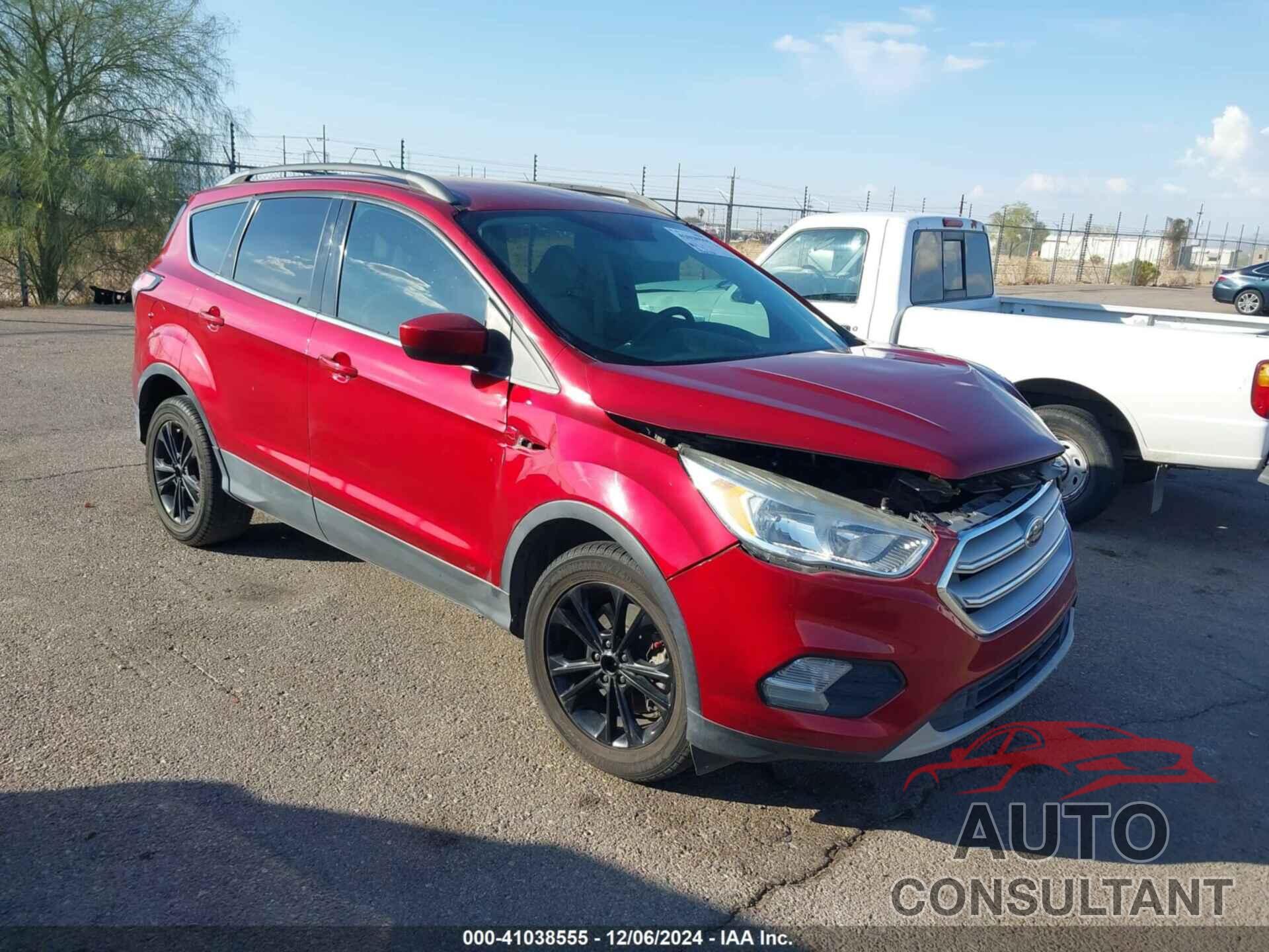 FORD ESCAPE 2018 - 1FMCU0G98JUC13600