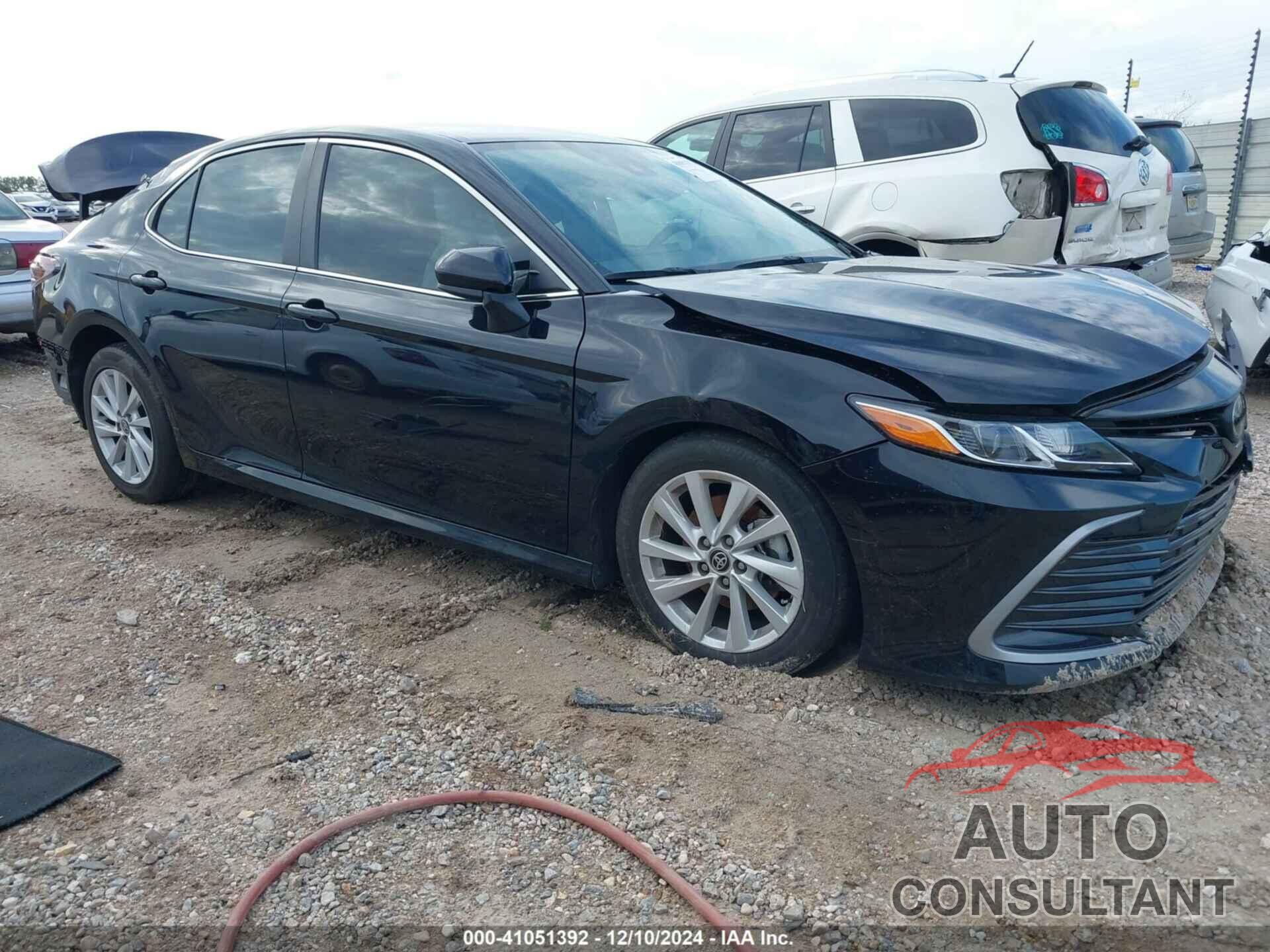 TOYOTA CAMRY 2022 - 4T1C11AKXNU666682