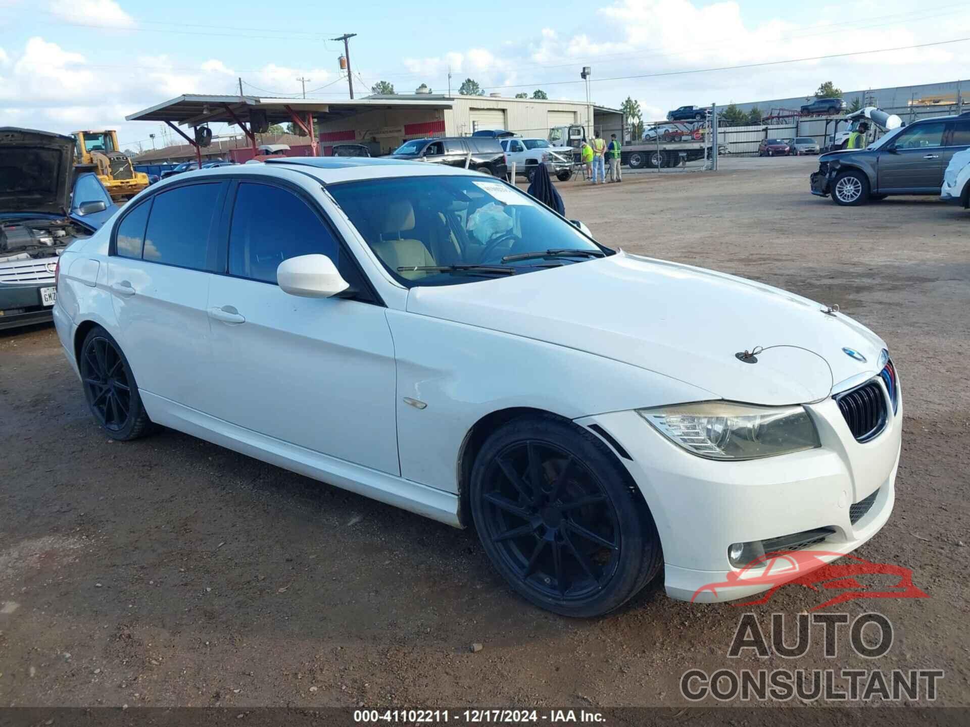 BMW 328I 2010 - WBAPH7G51ANM51912