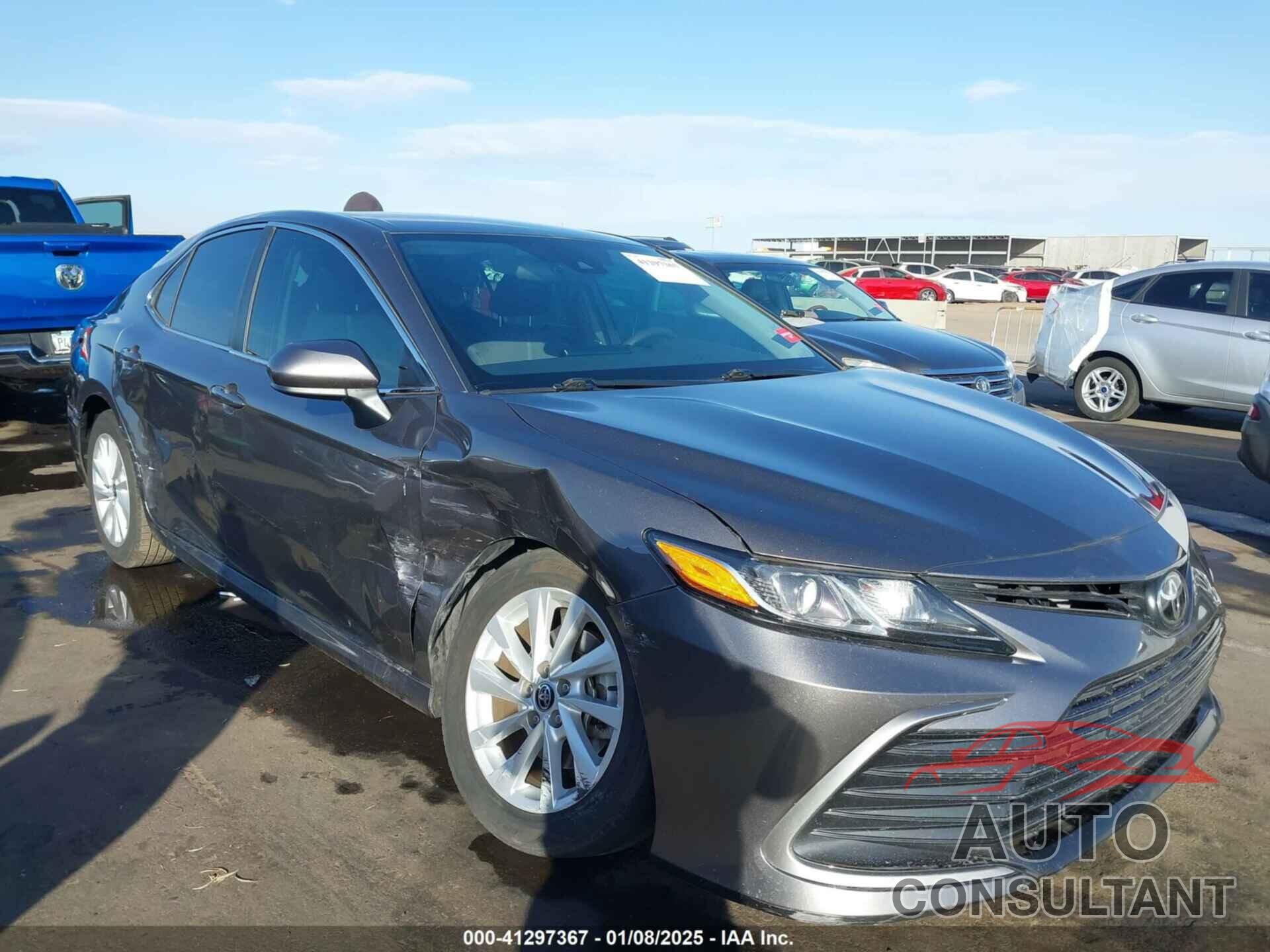 TOYOTA CAMRY 2021 - 4T1C11AK8MU567874