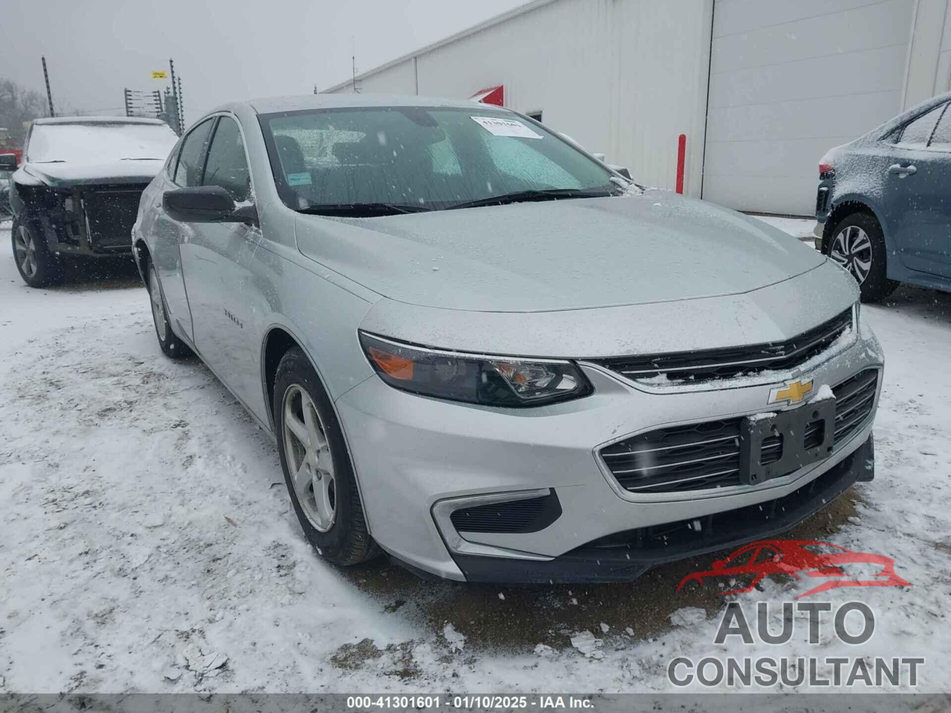 CHEVROLET MALIBU 2018 - 1G1ZB5ST5JF210820