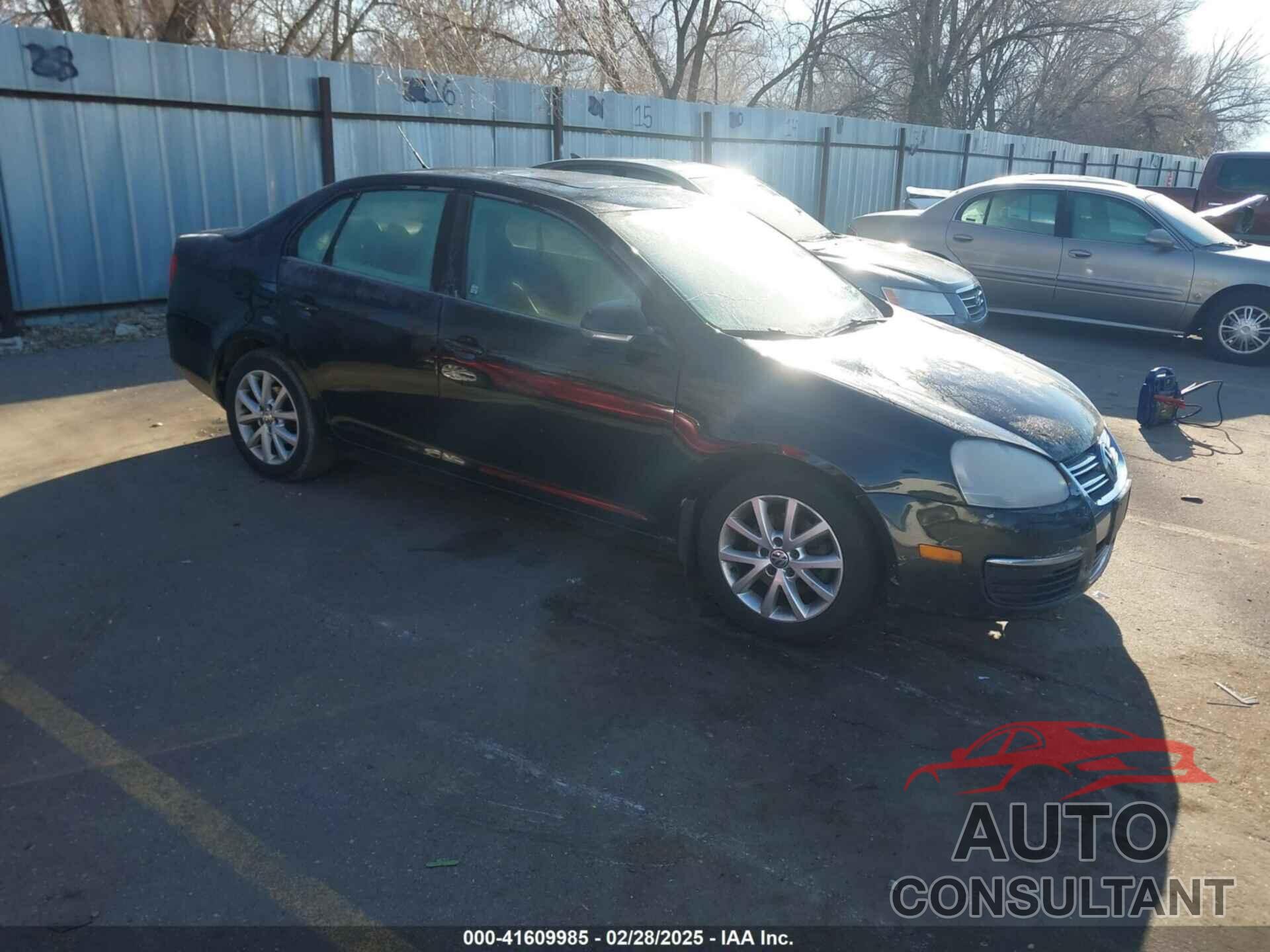 VOLKSWAGEN JETTA 2010 - 3VWRZ7AJ7AM138904