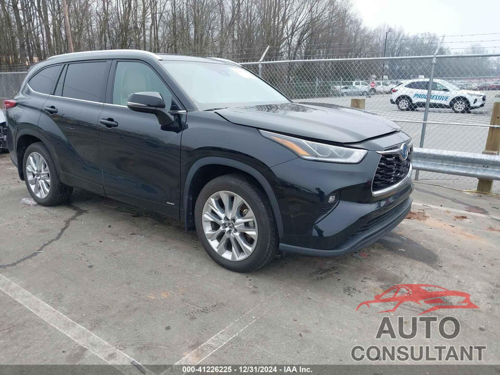 TOYOTA HIGHLANDER 2023 - 5TDXBRCHXPS118028