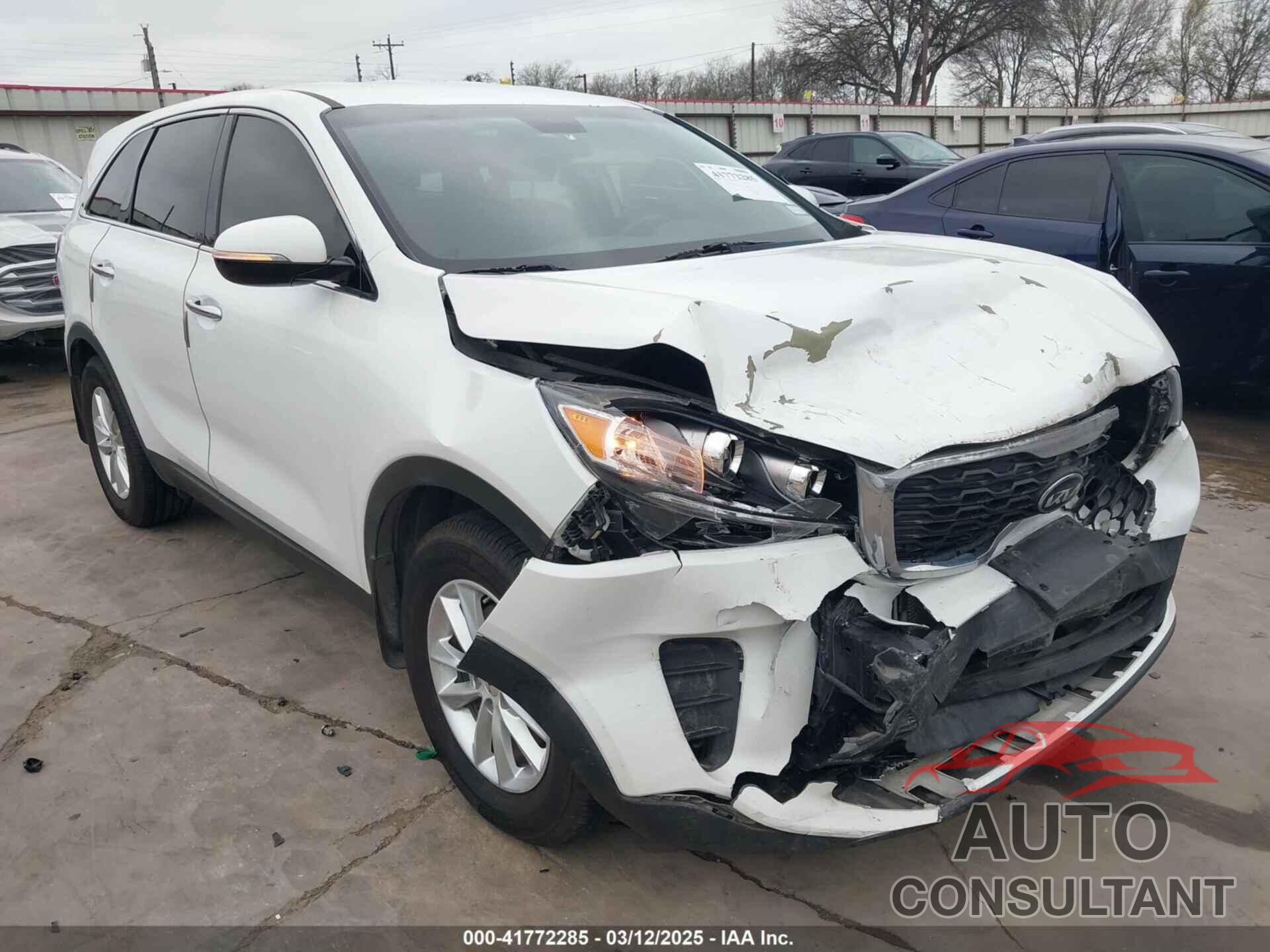 KIA SORENTO 2019 - 5XYPG4A38KG555012