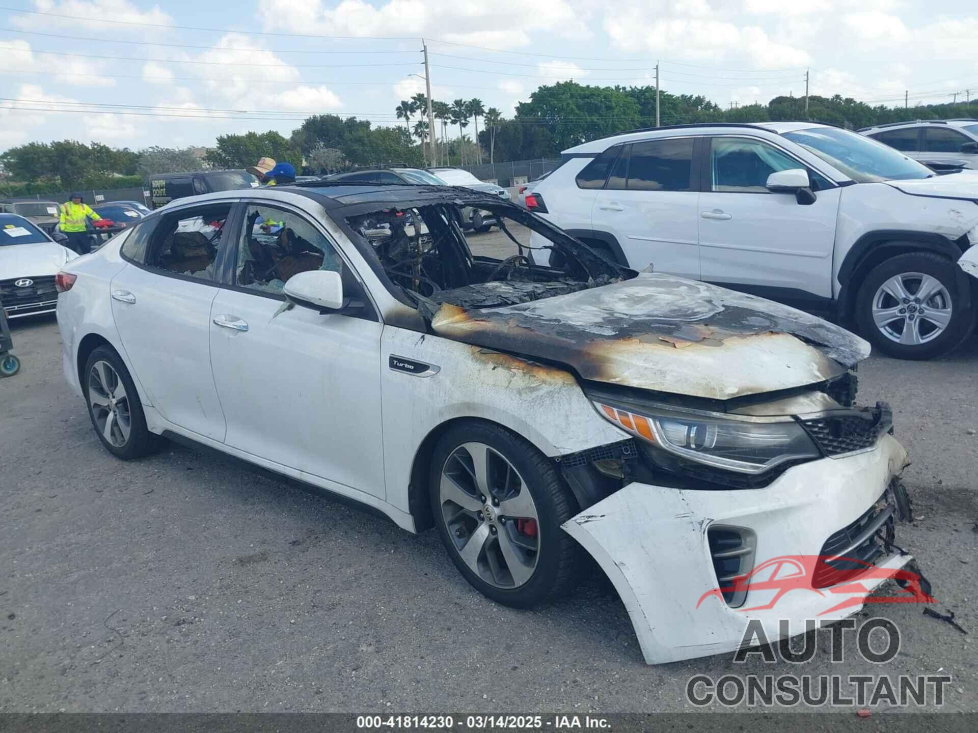 KIA OPTIMA 2016 - 5XXGW4L29GG013128