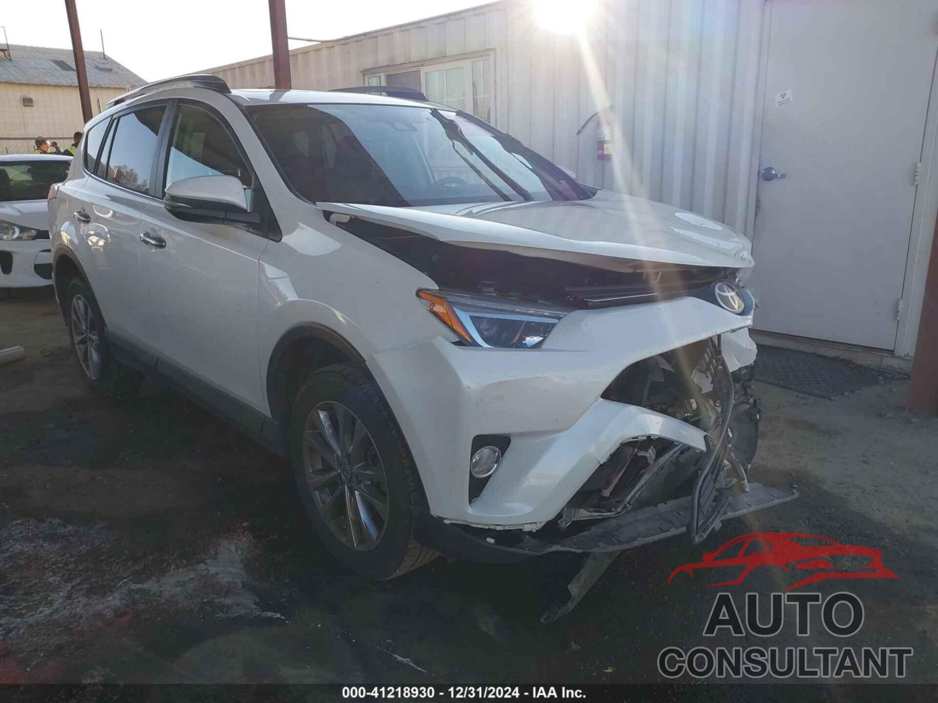 TOYOTA RAV4 2018 - JTMDFREV4JD253454