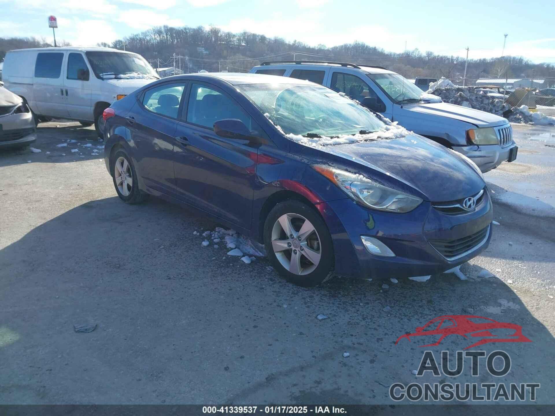 HYUNDAI ELANTRA 2013 - 5NPDH4AE1DH384505