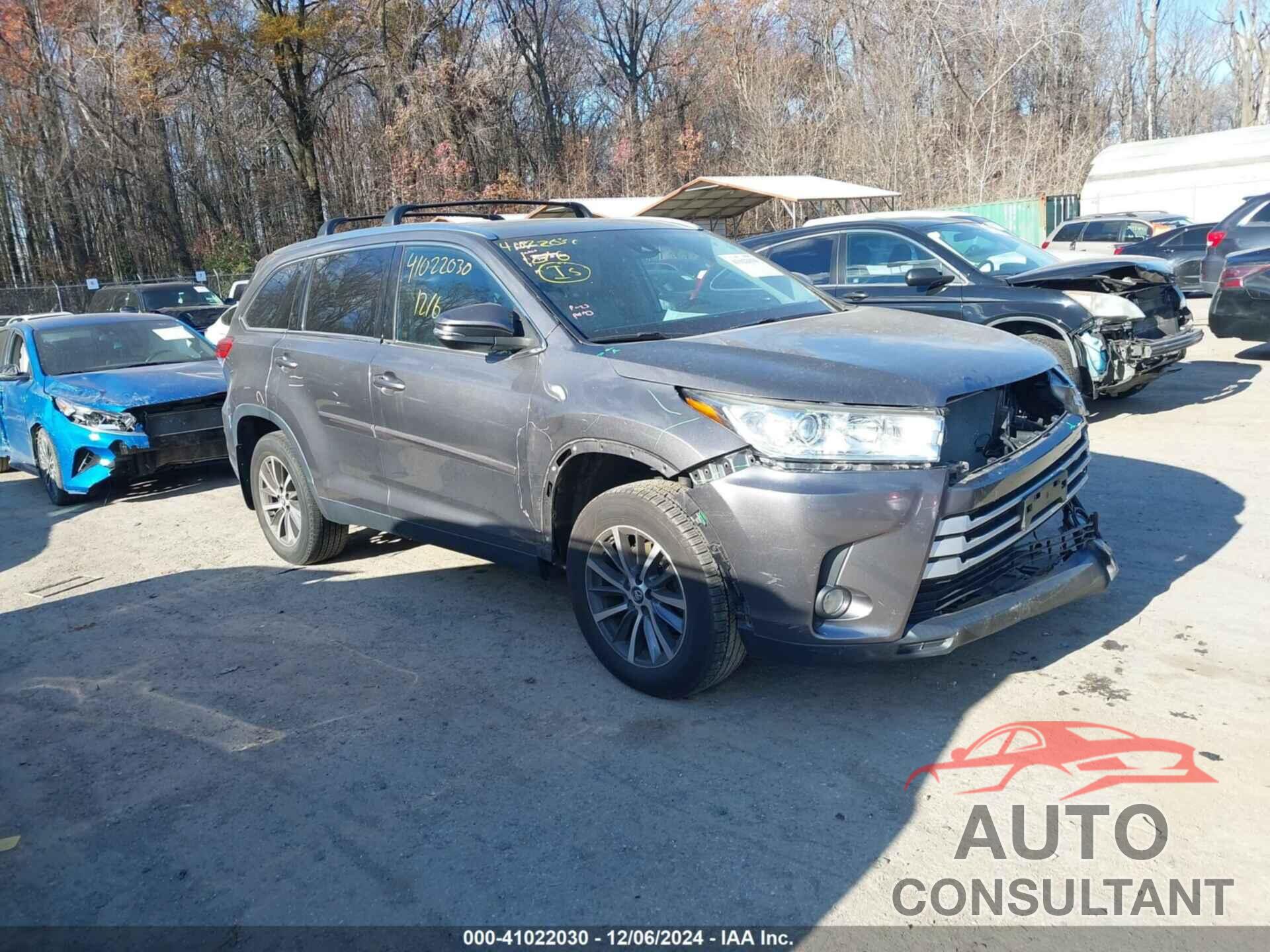 TOYOTA HIGHLANDER 2019 - 5TDJZRFH8KS921815