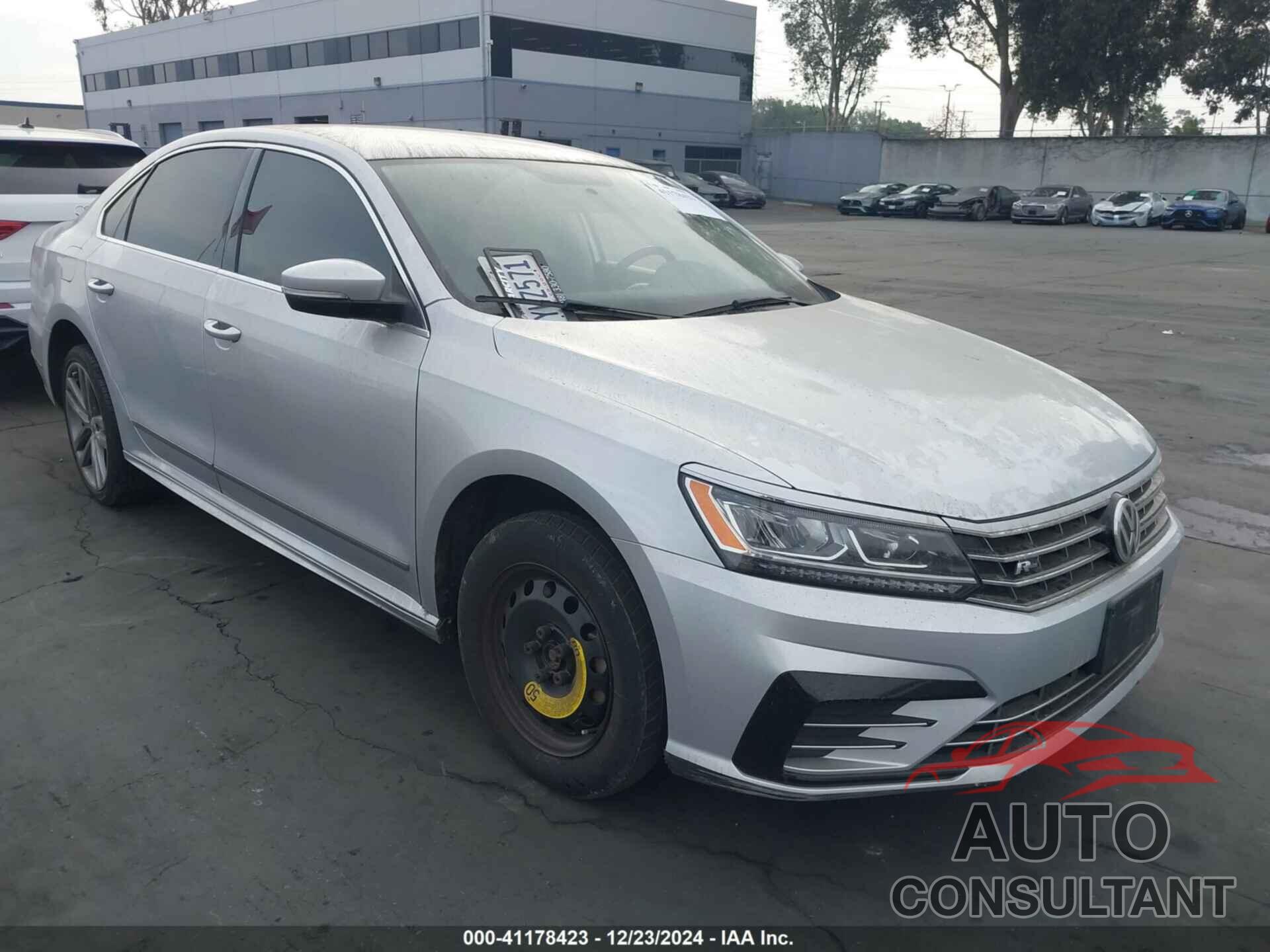 VOLKSWAGEN PASSAT 2017 - 1VWDT7A3XHC072258