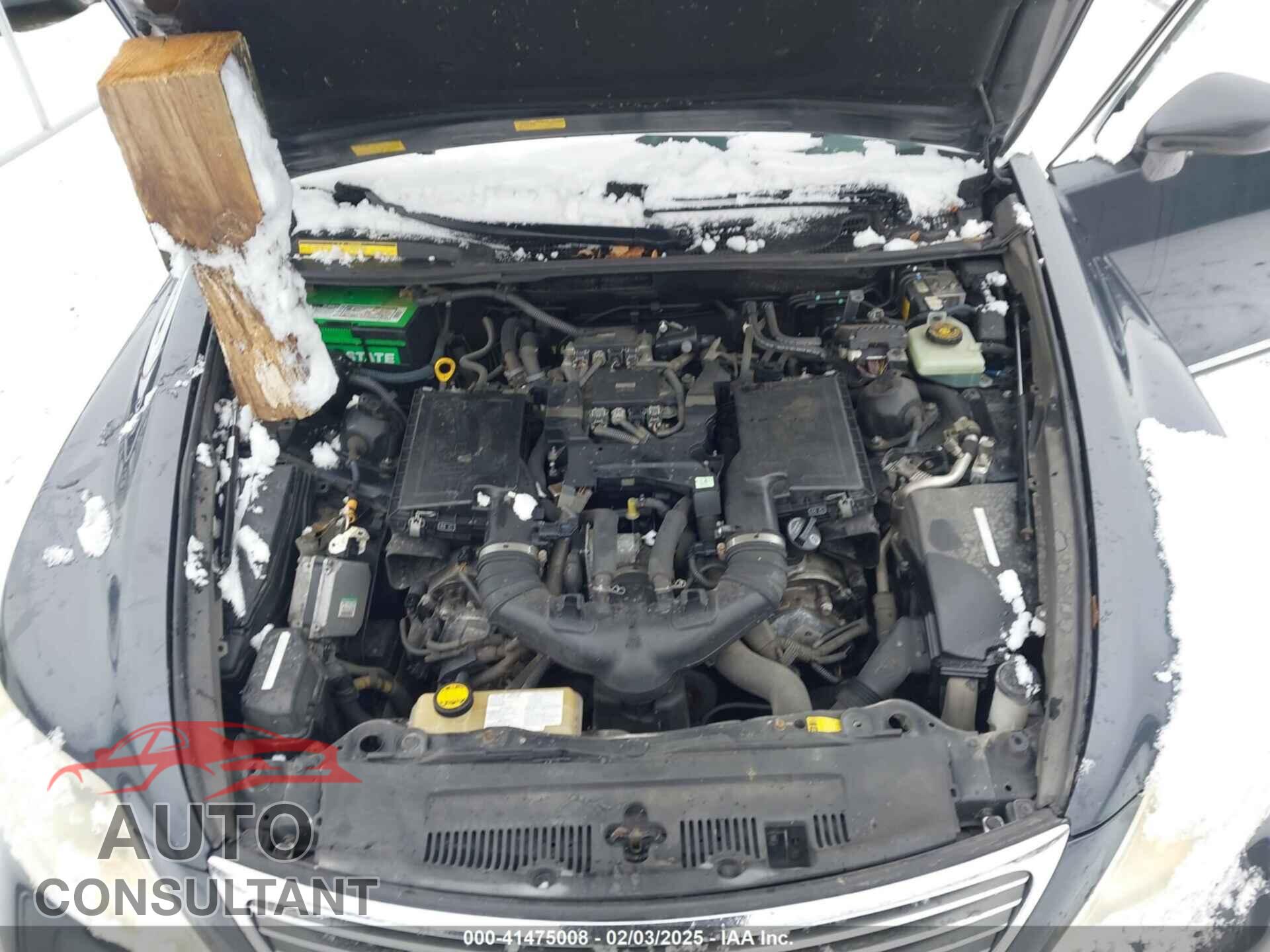 LEXUS LS 460 2009 - JTHCL46F895003184