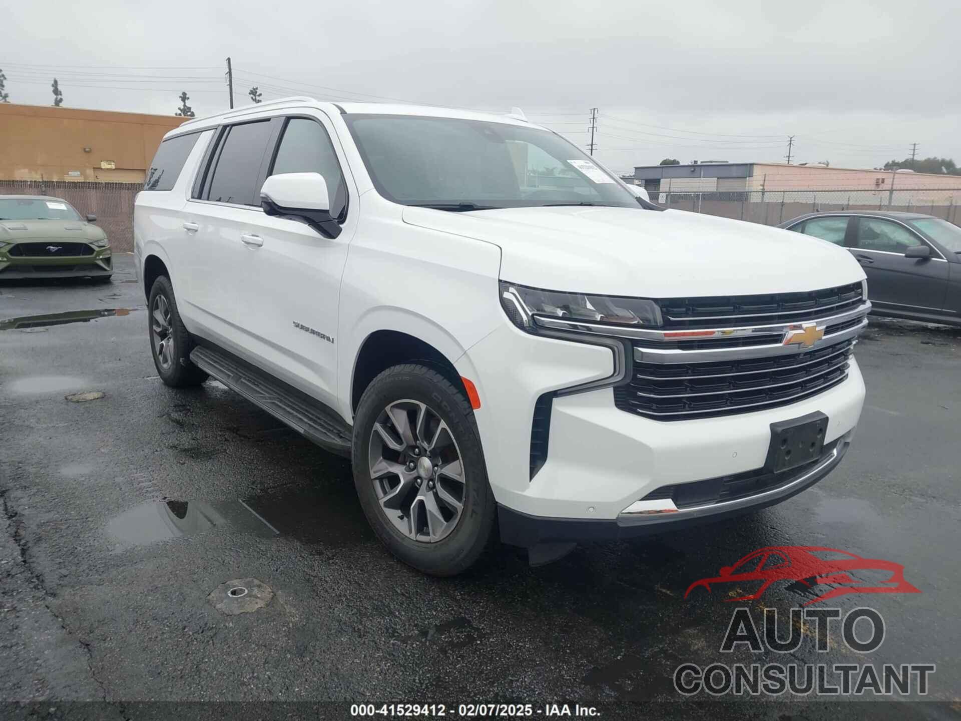 CHEVROLET SUBURBAN 2021 - 1GNSCCKD2MR150654