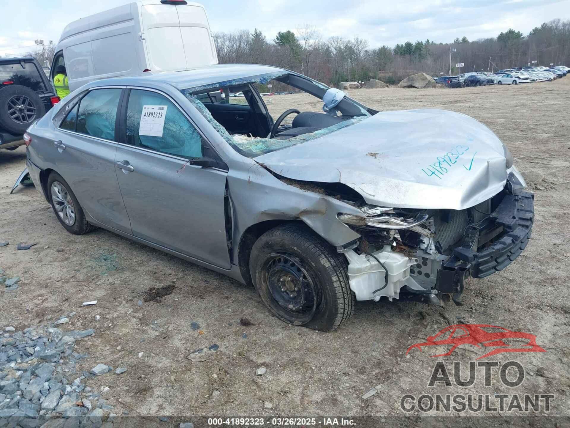 TOYOTA CAMRY 2015 - 4T4BF1FK3FR513834