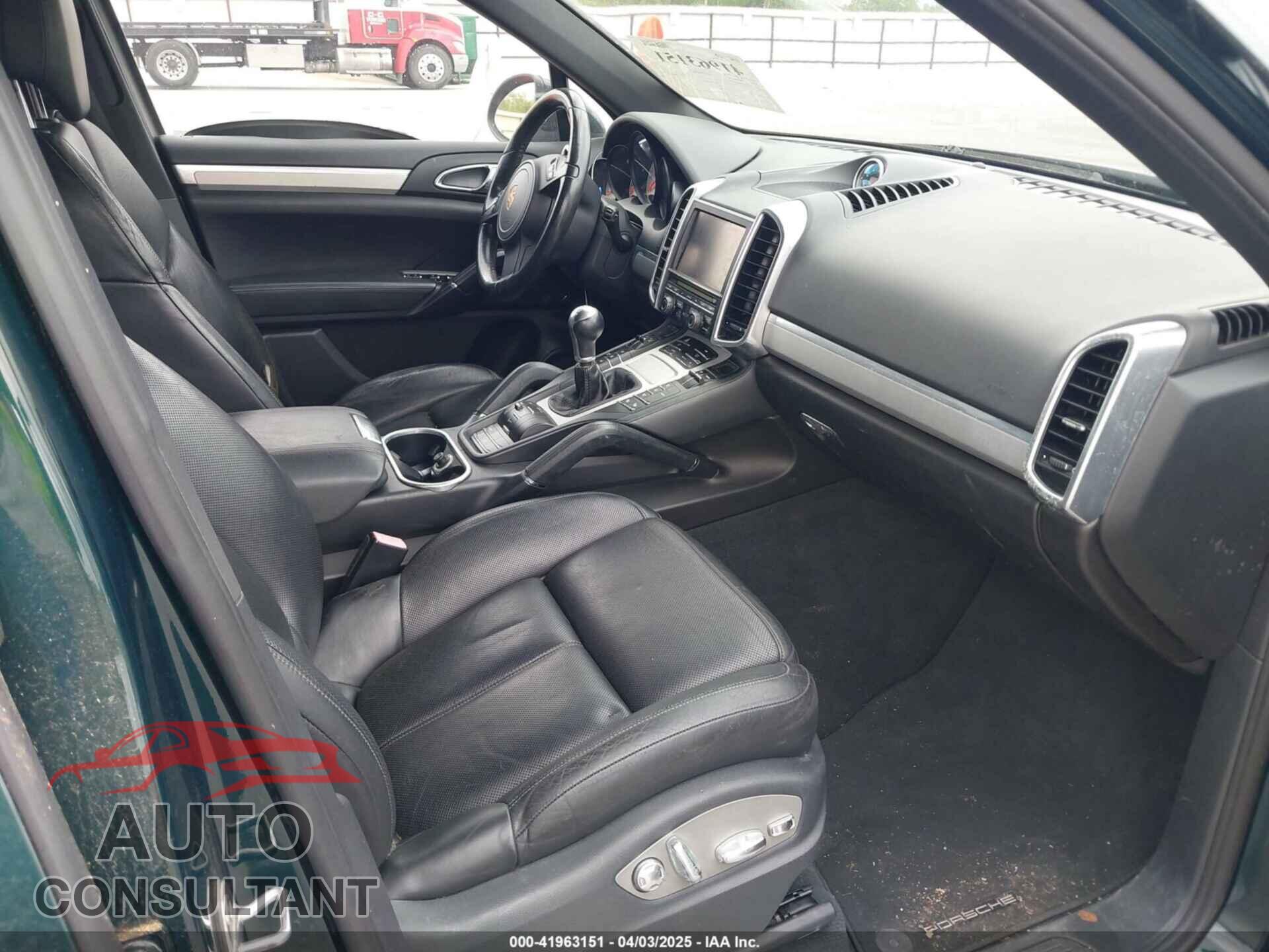 PORSCHE CAYENNE 2011 - WP1AA2A20BLA08922