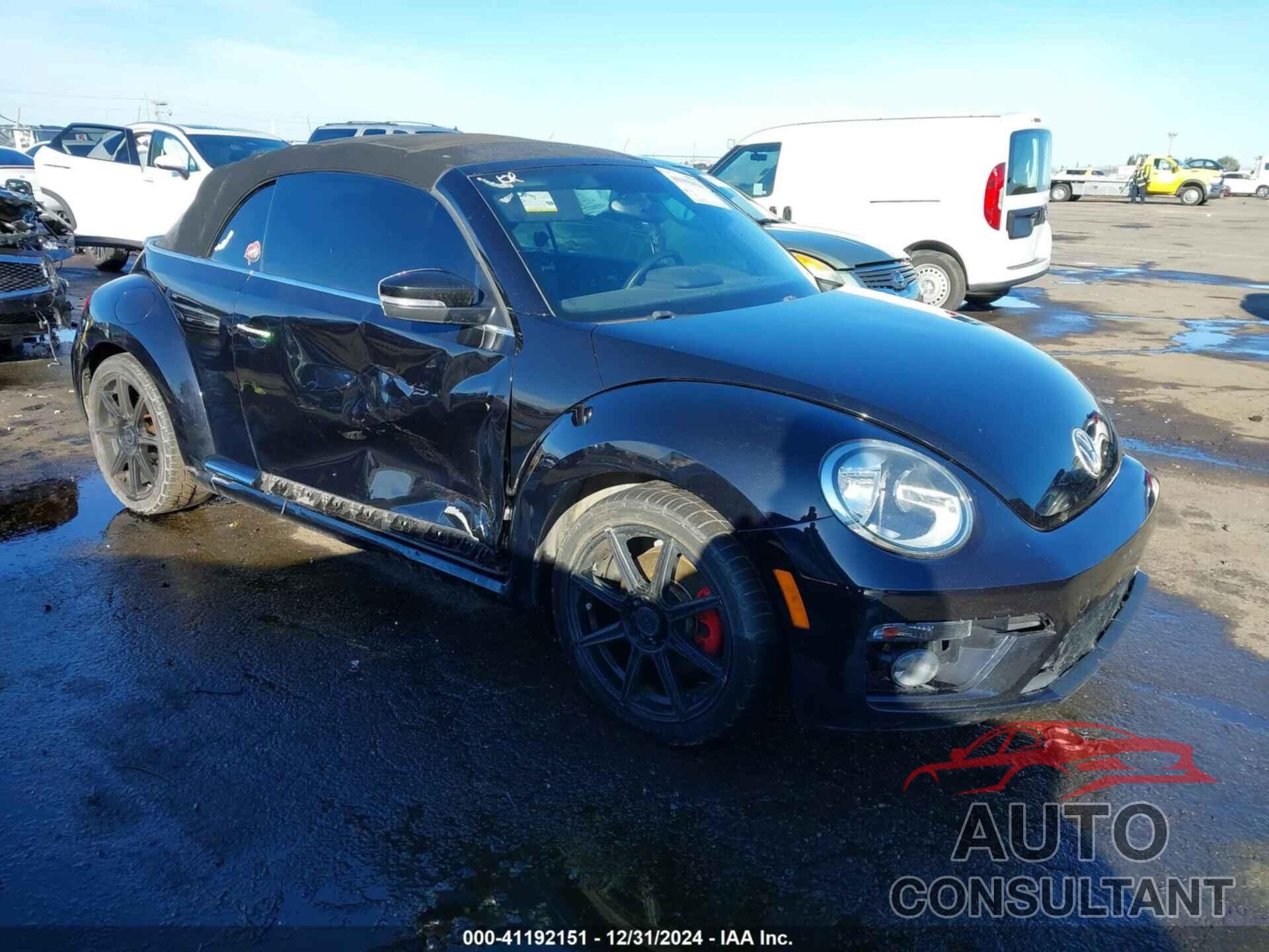 VOLKSWAGEN BEETLE 2013 - 3VW8S7AT8DM825587