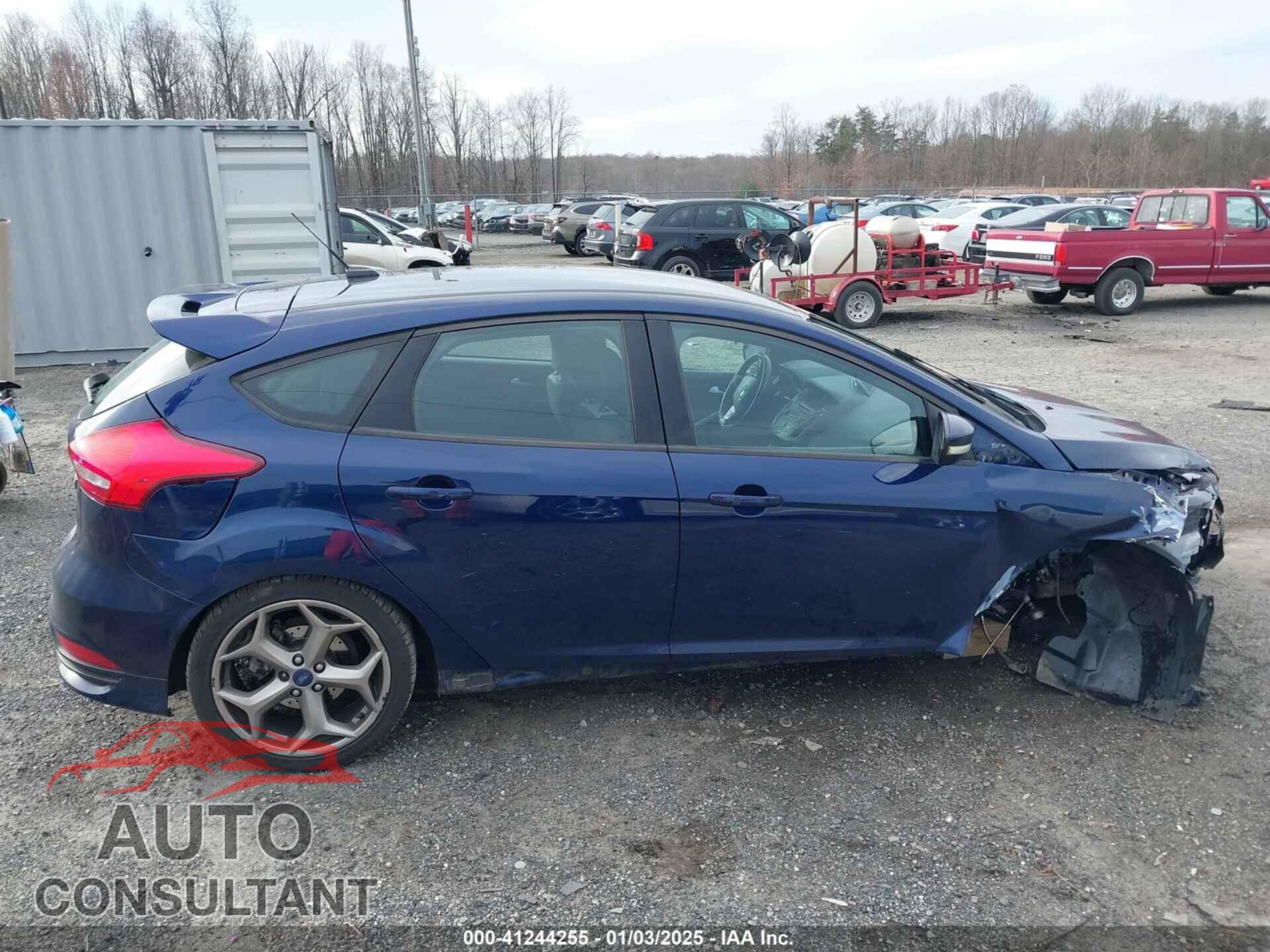 FORD FOCUS ST 2017 - 1FADP3L9XHL293785