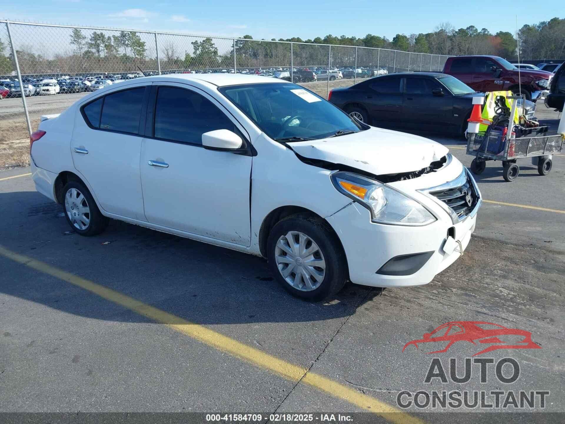 NISSAN VERSA 2019 - 3N1CN7AP7KL859582