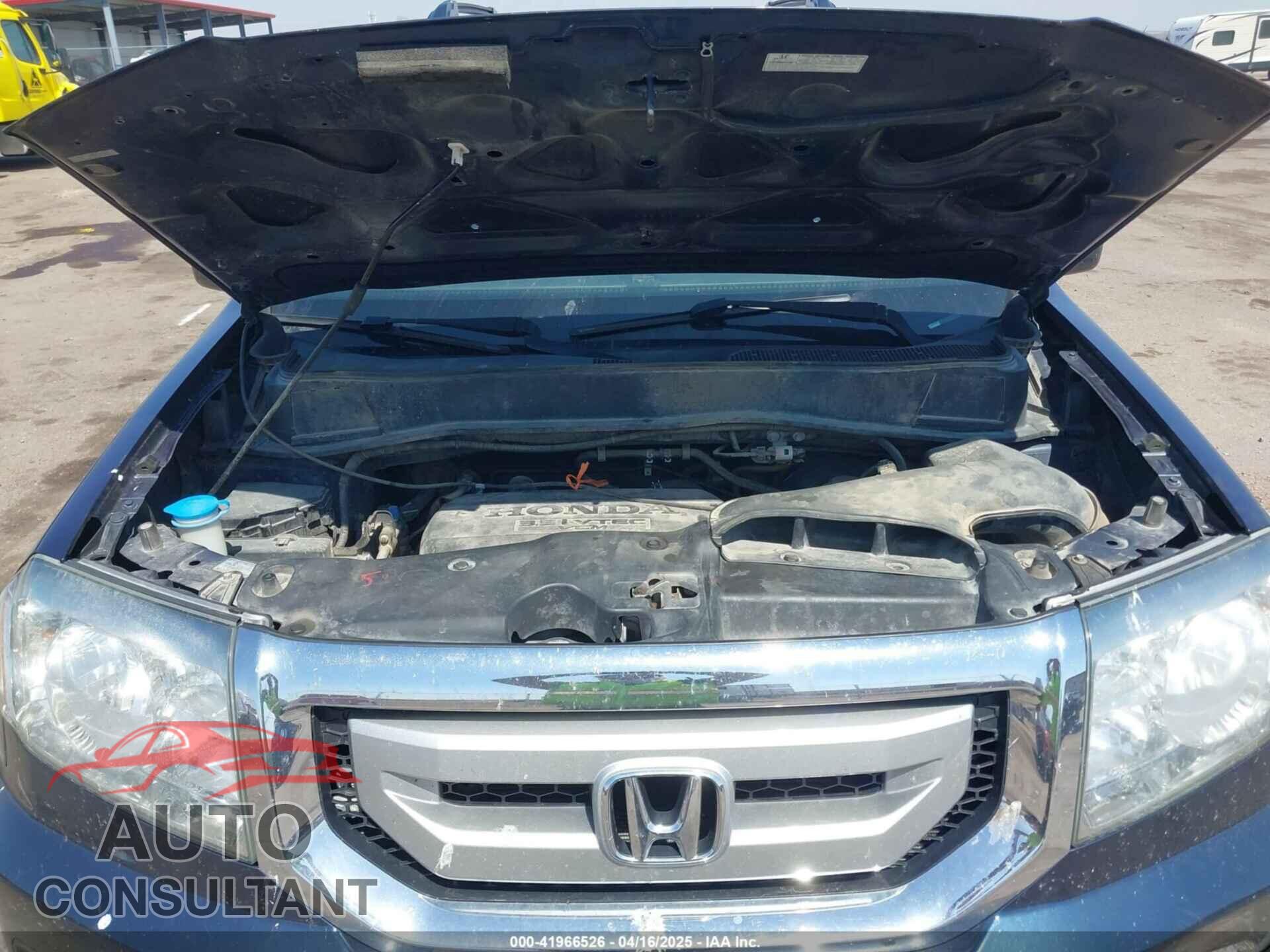 HONDA PILOT 2011 - 5FNYF4H45BB067519