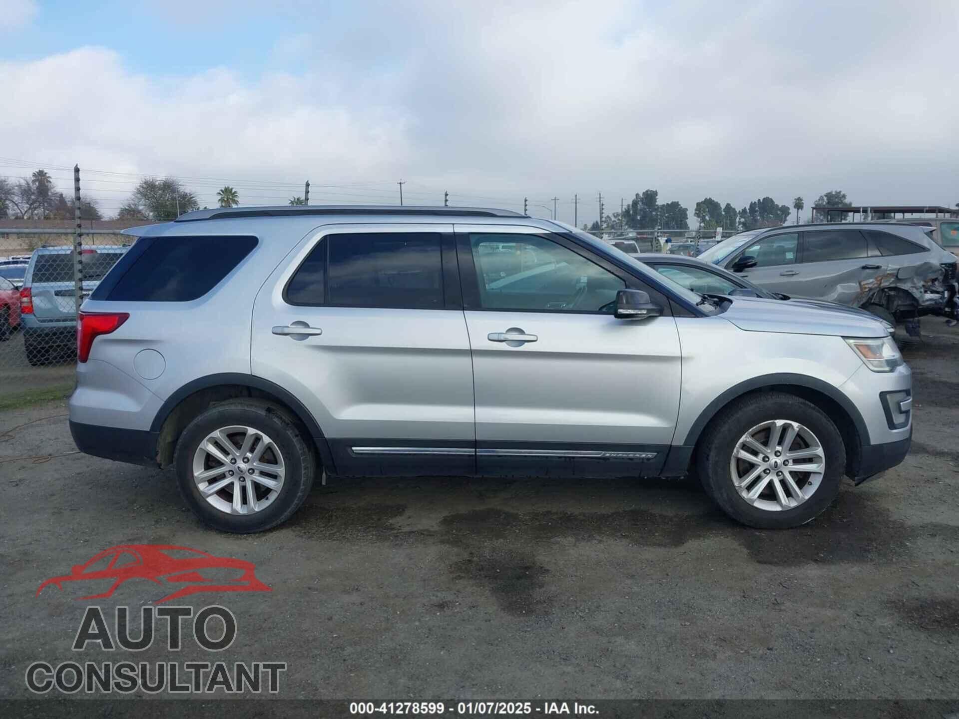 FORD EXPLORER 2017 - 1FM5K7D8XHGB79932
