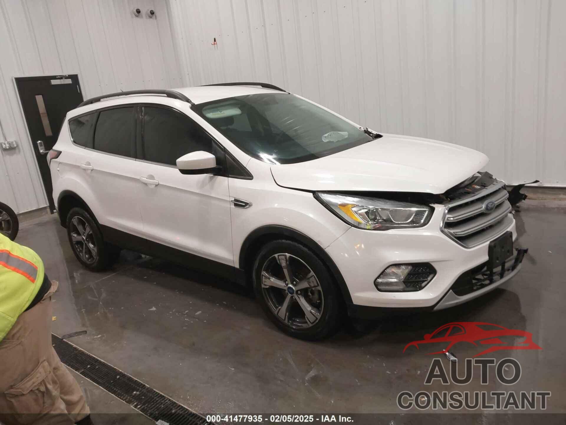 FORD ESCAPE 2017 - 1FMCU0G93HUB85568