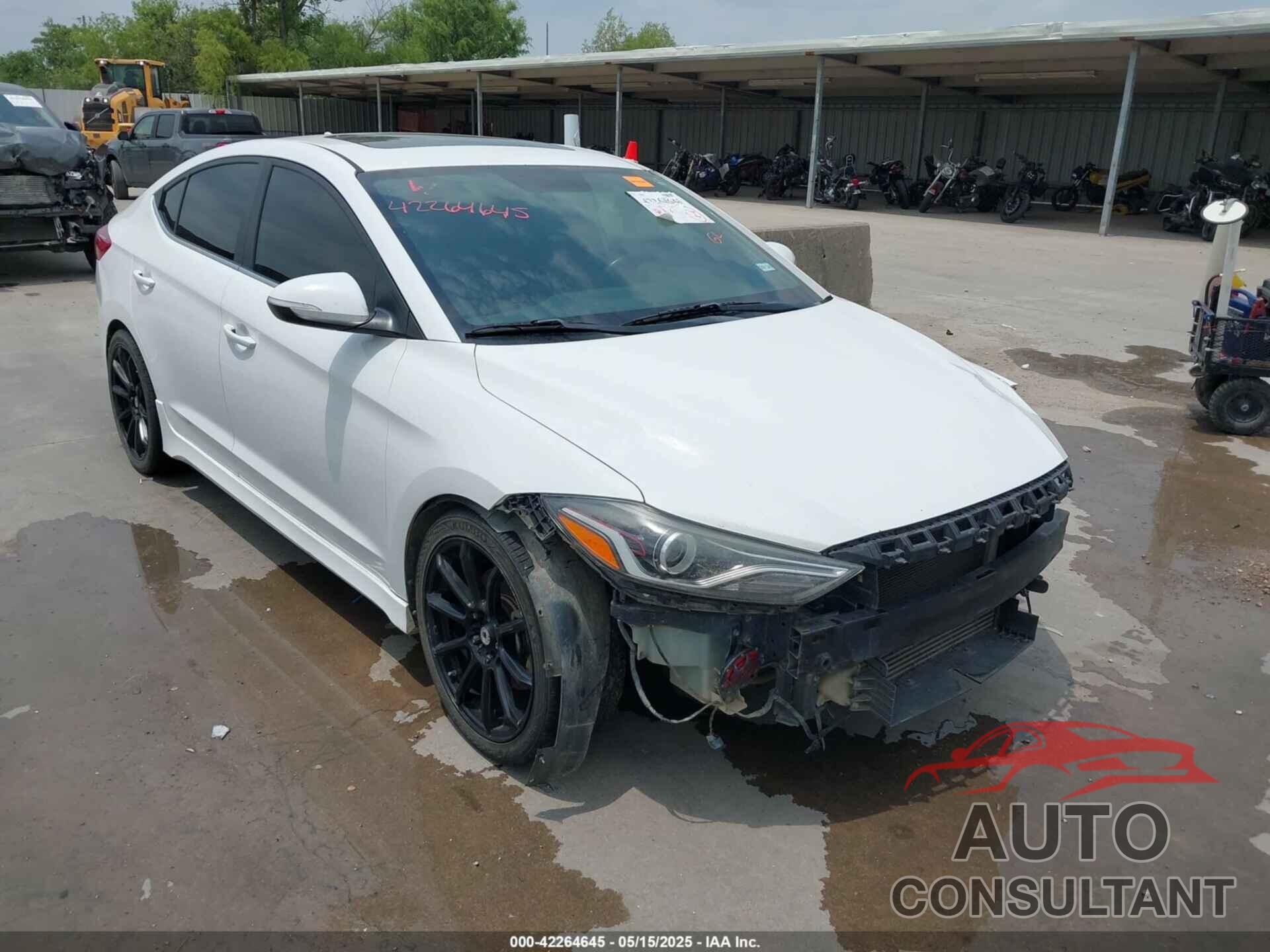 HYUNDAI ELANTRA 2018 - KMHD04LB3JU534184