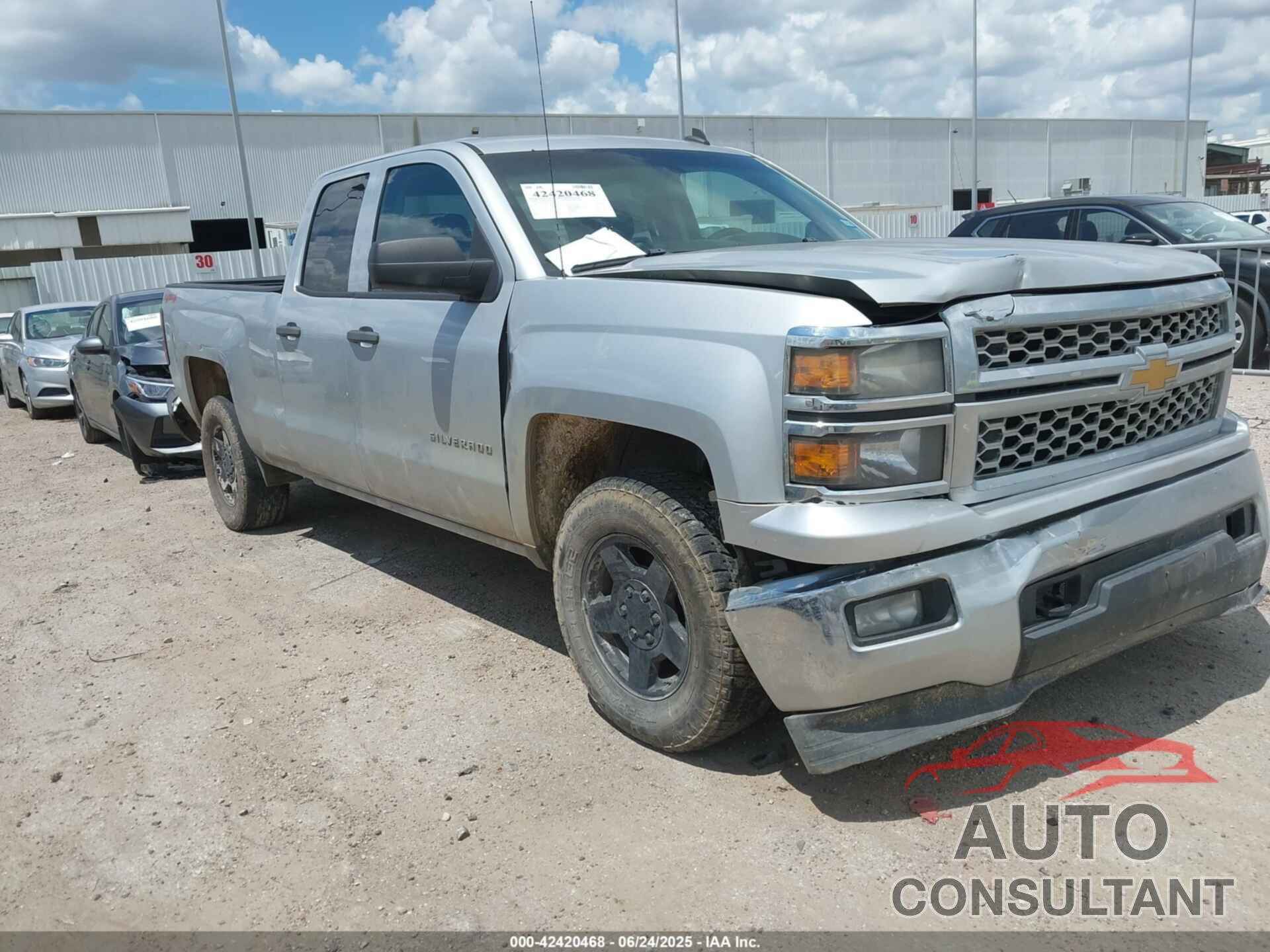 CHEVROLET SILVERADO 1500 2014 - 1GCVKREH2EZ338103
