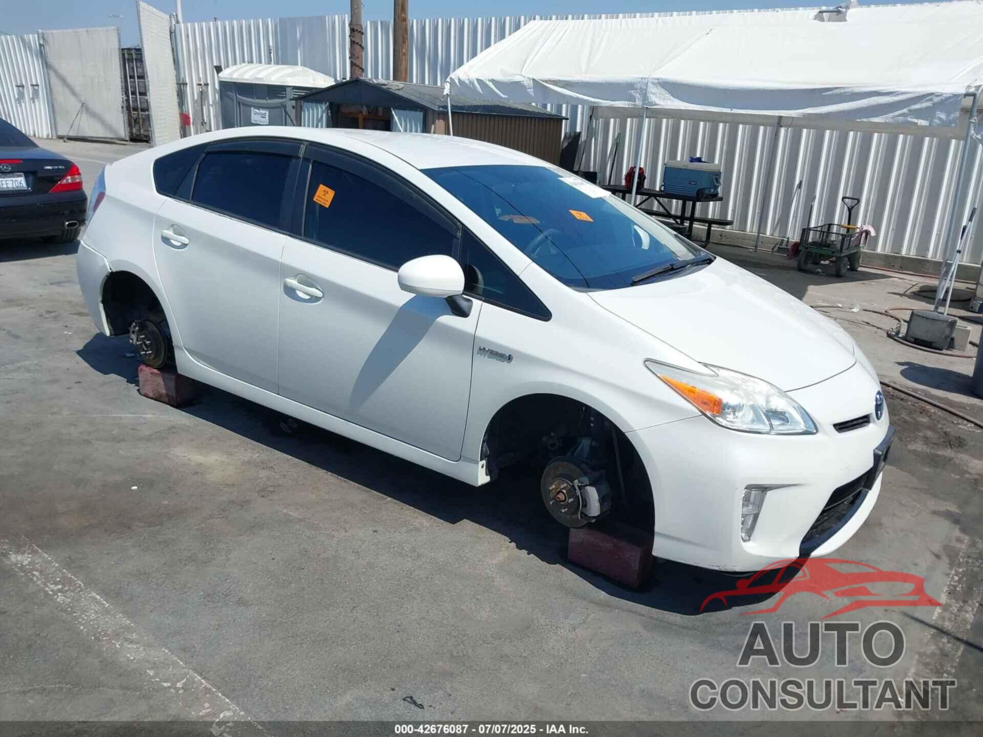 TOYOTA PRIUS 2015 - JTDKN3DU8F1984106