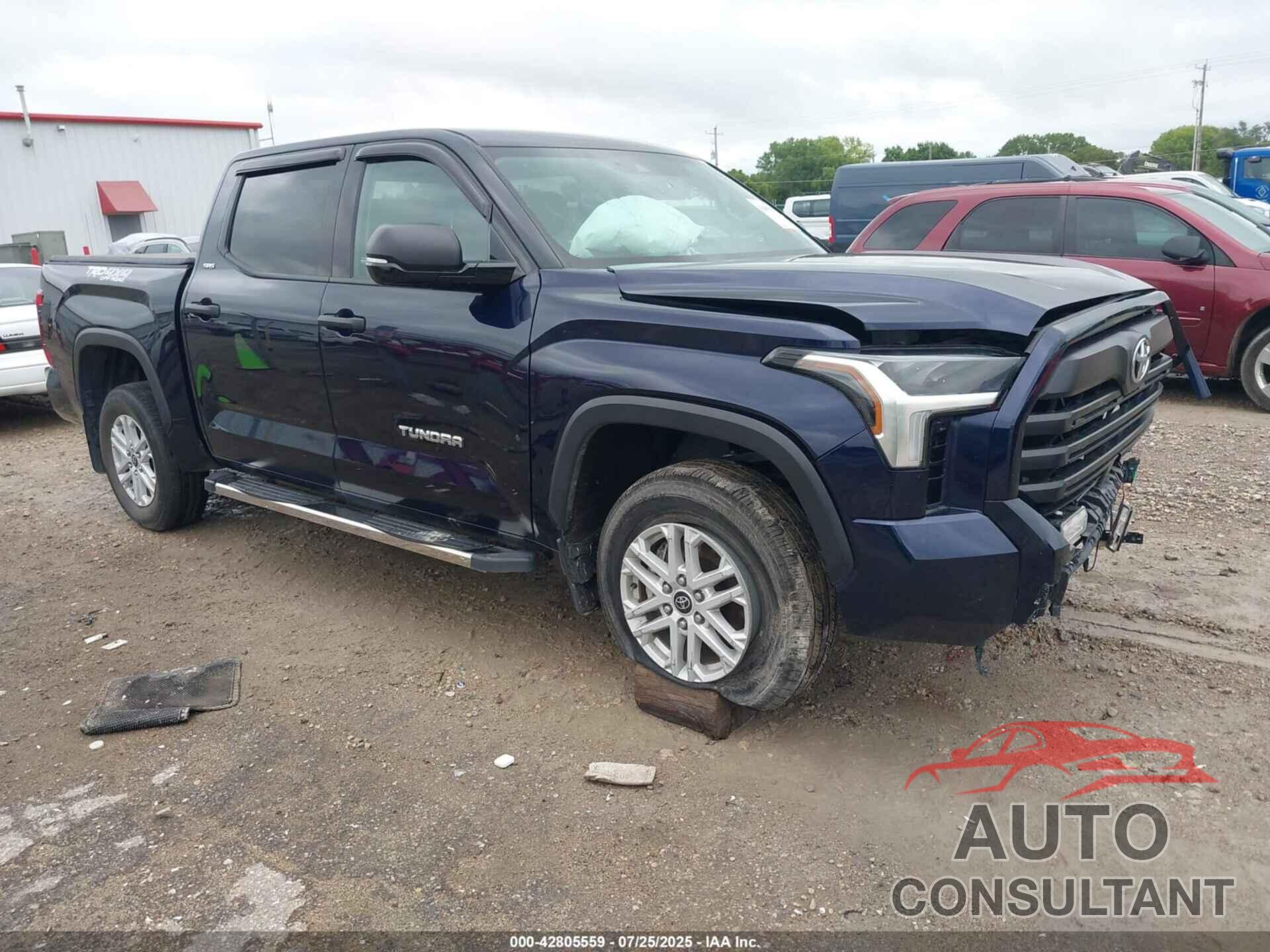 TOYOTA TUNDRA 2022 - 5TFLA5DB5NX043573