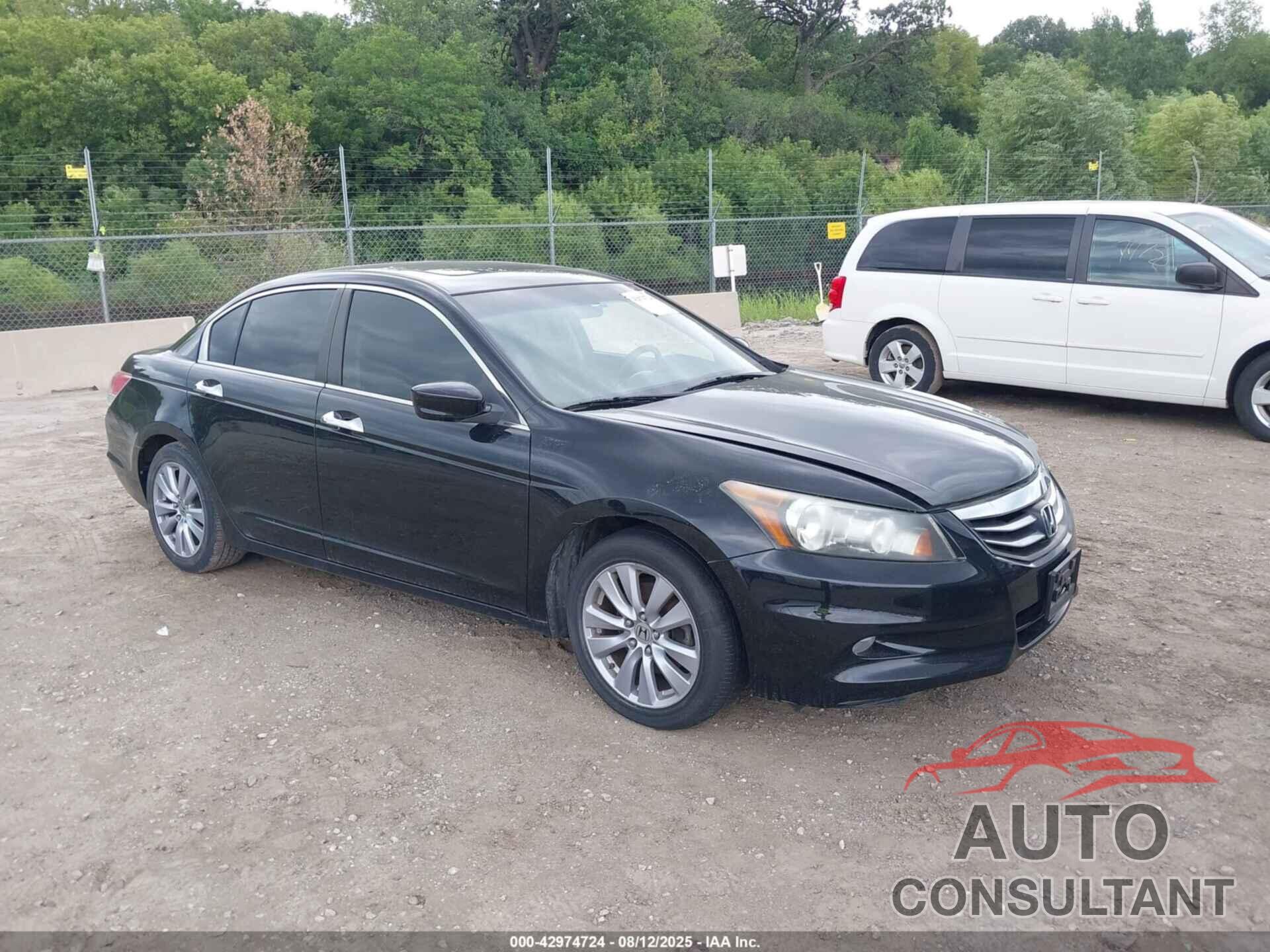 HONDA ACCORD 2011 - 1HGCP3F70BA013554