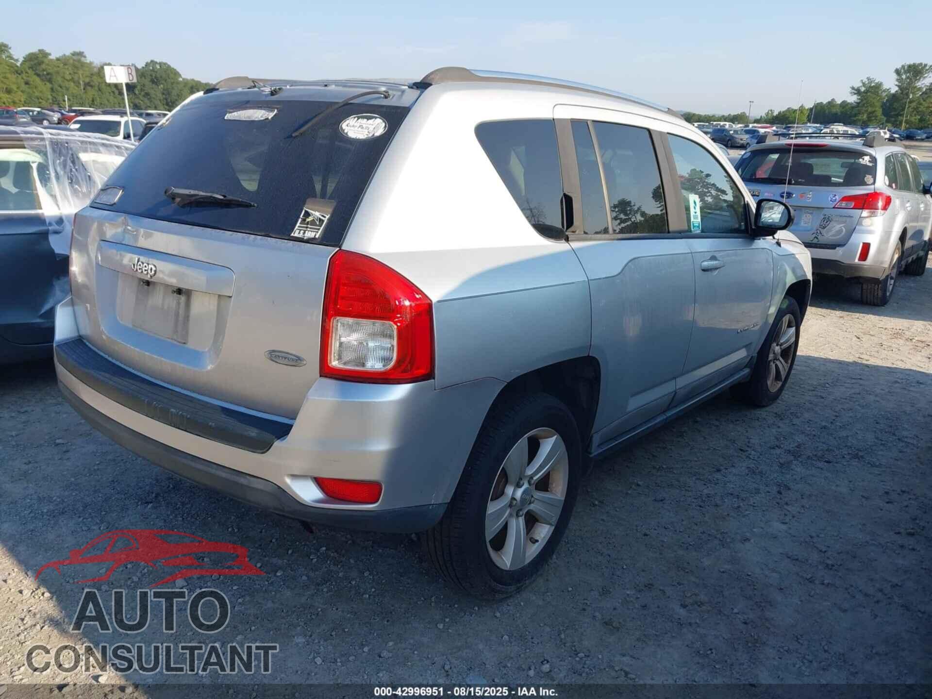 JEEP COMPASS 2011 - 1J4NT1FB5BD137744