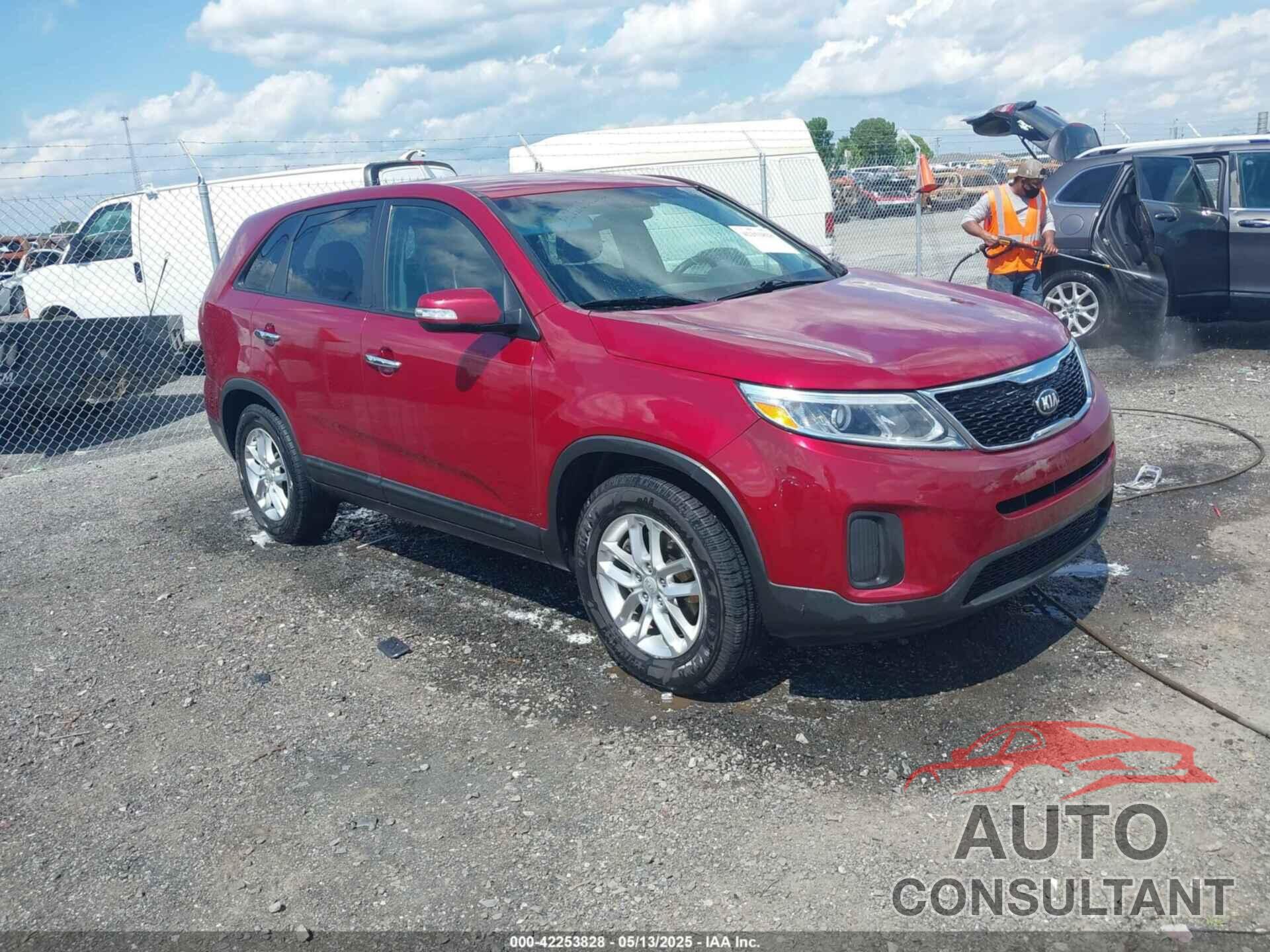 KIA SORENTO 2014 - 5XYKT3A67EG427374