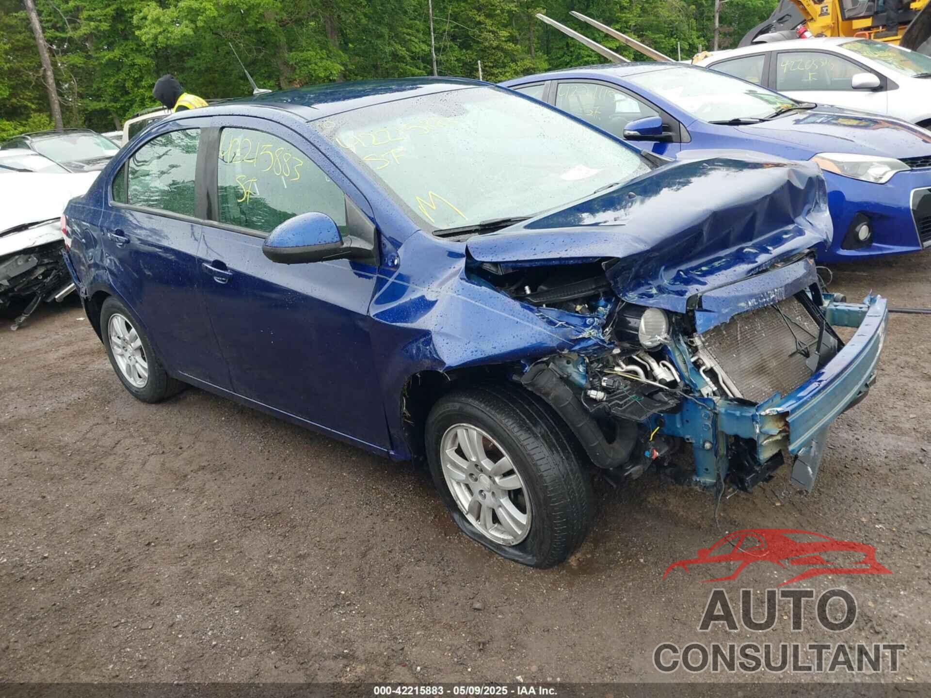 CHEVROLET SONIC 2012 - 1G1JB5SH3C4211391