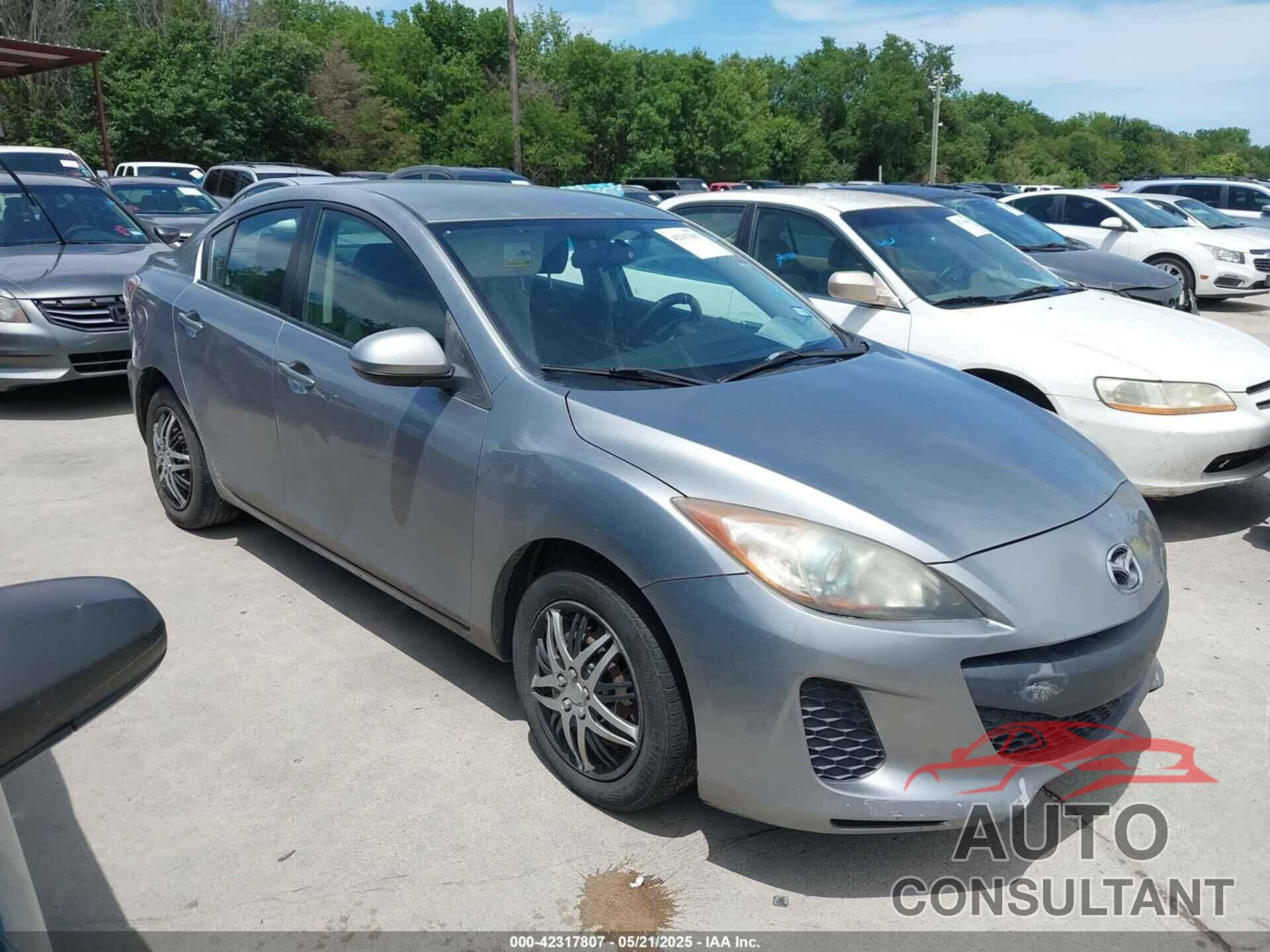 MAZDA MAZDA3 2013 - JM1BL1U75D1768828