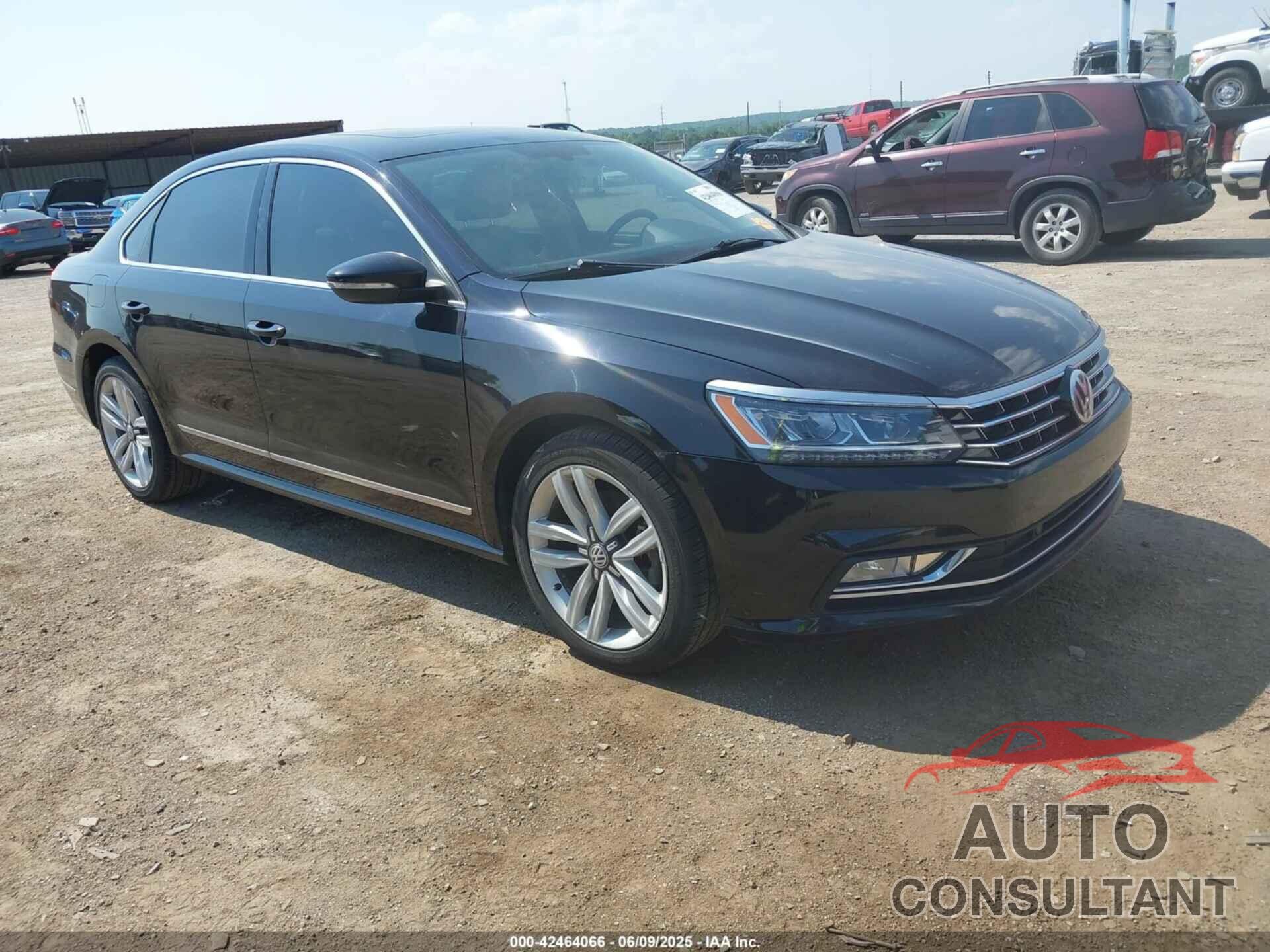 VOLKSWAGEN PASSAT 2017 - 1VWGT7A39HC061832
