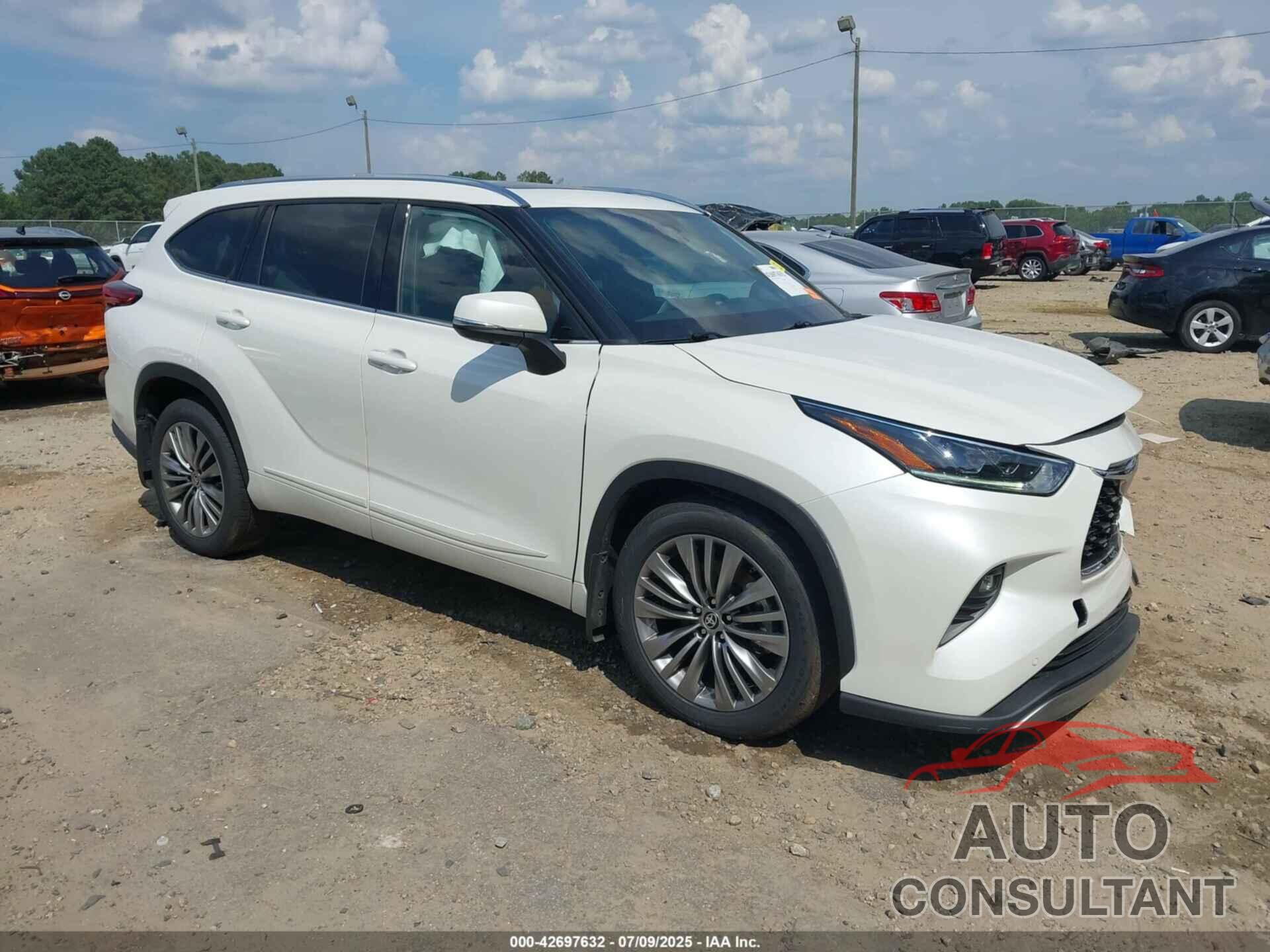 TOYOTA HIGHLANDER 2020 - 5TDFZRBHXLS017672
