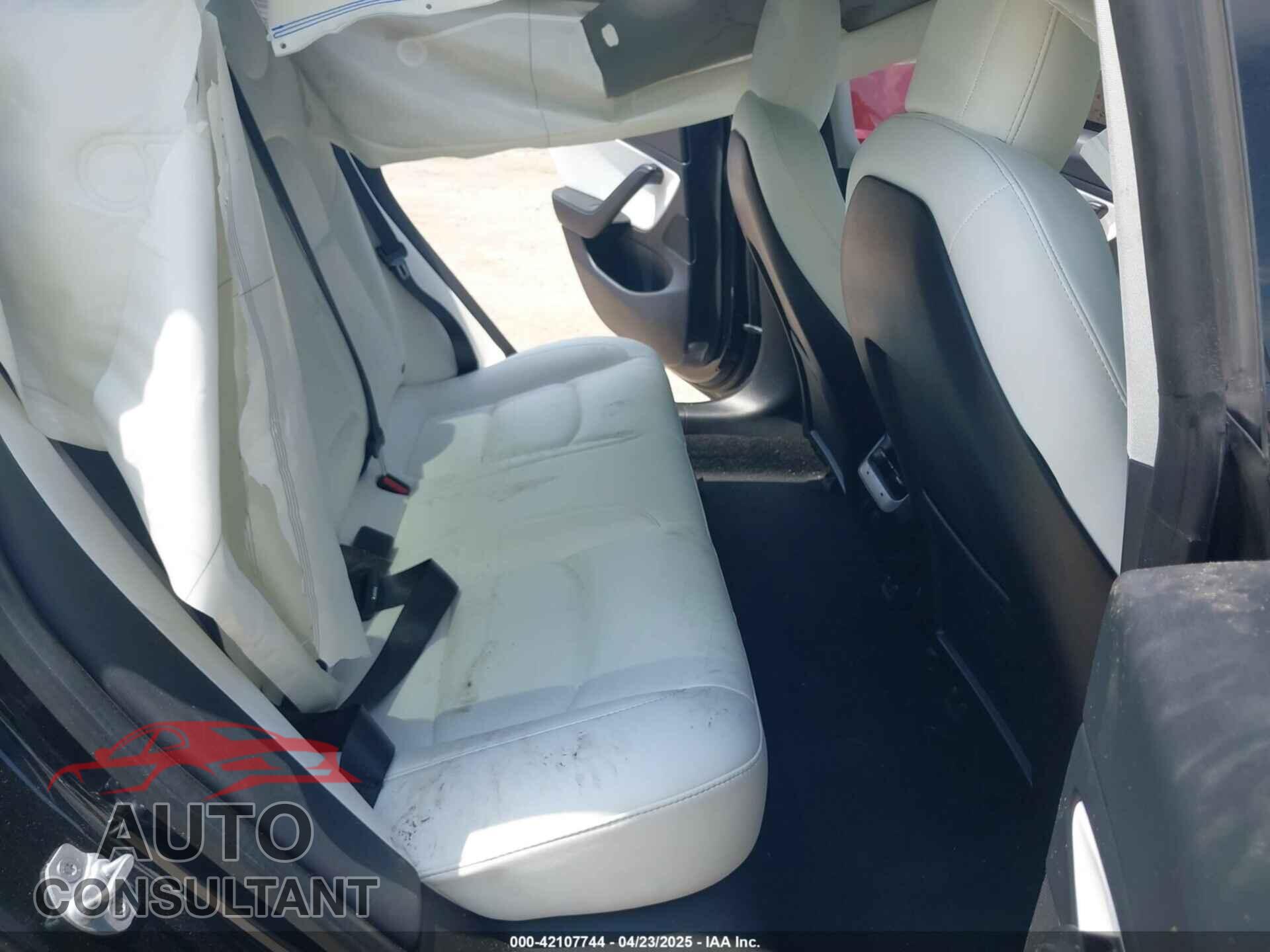TESLA MODEL 3 2020 - 5YJ3E1EA9LF738102